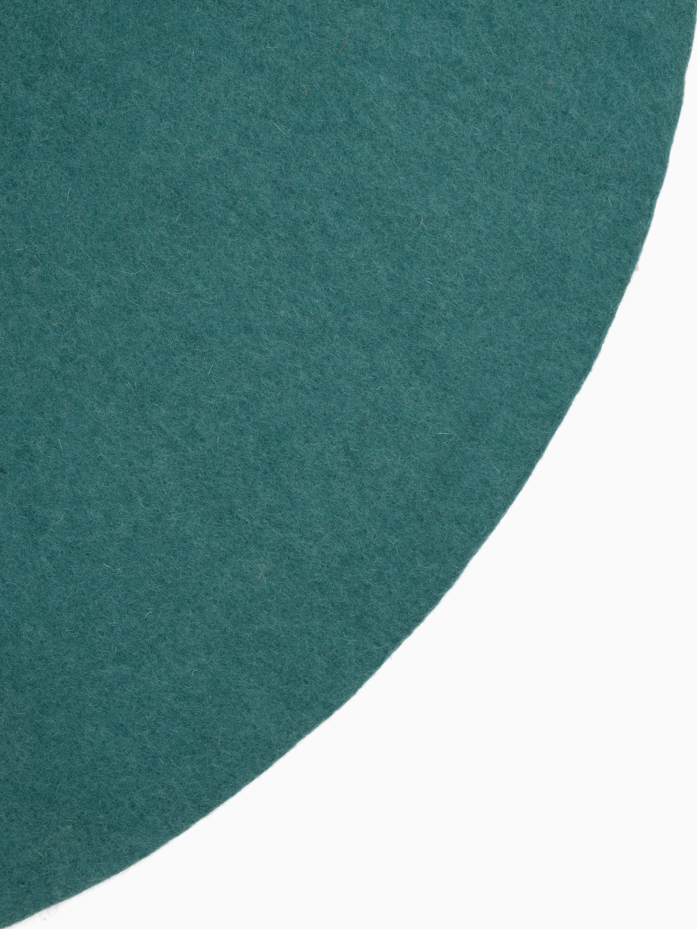 myfelt Noah Filzkugelteppich Blau, Rot aus Schurwolle – Bild 5