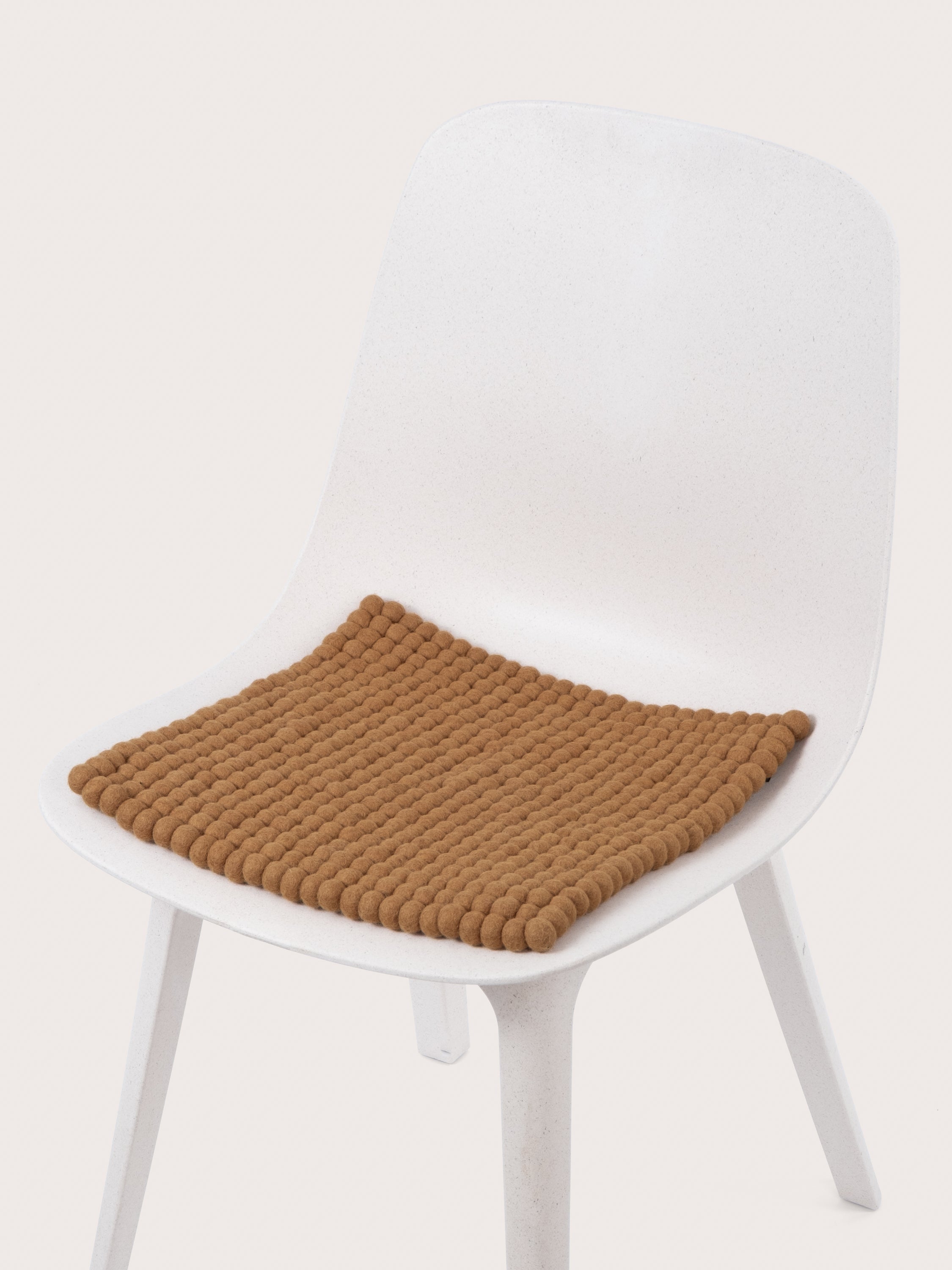 myfelt Omar Sitzkissen aus Schurwolle – Bild 2