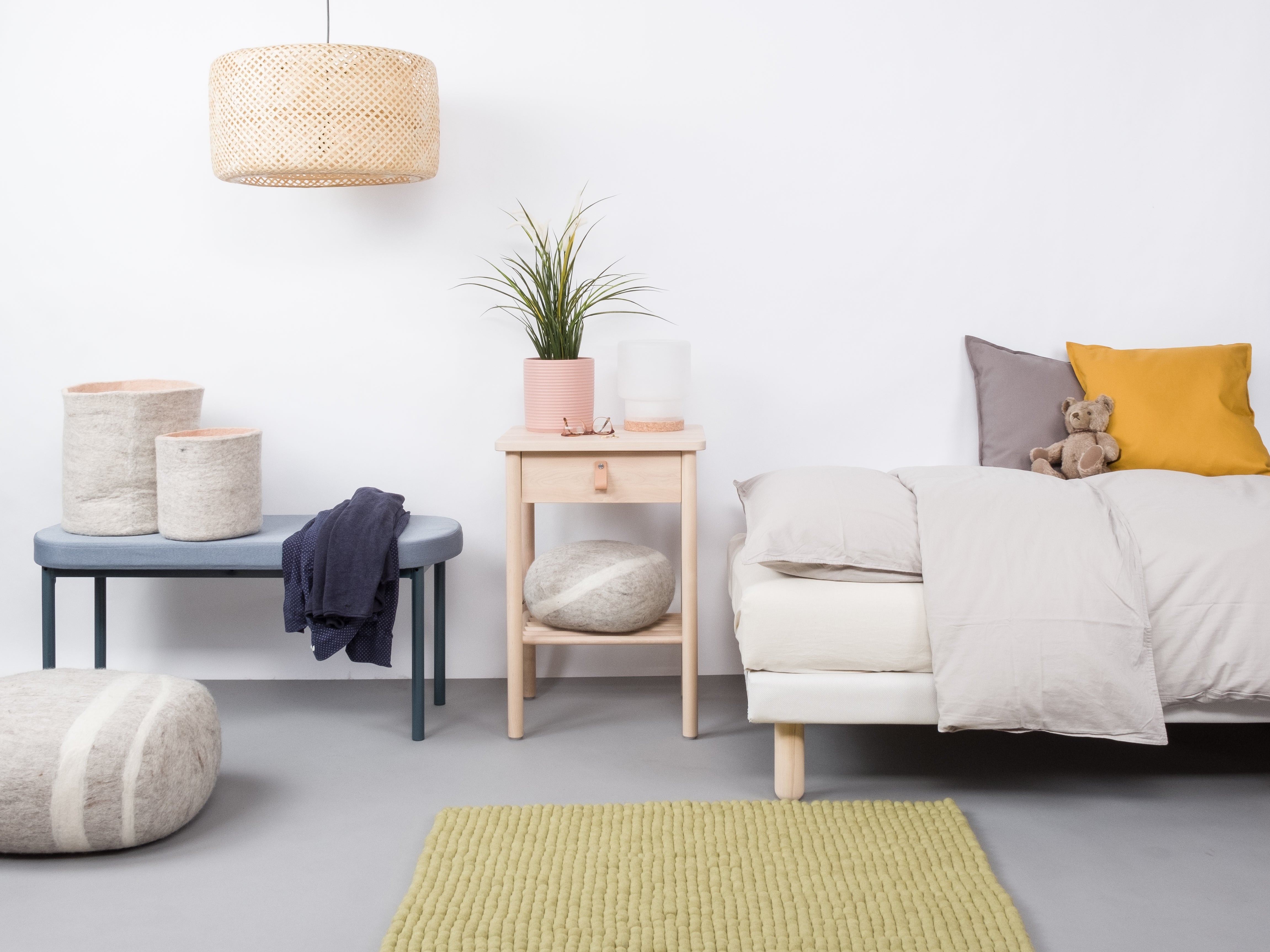 myfelt Pitt Filzkugelteppich Grün aus Schurwolle – Bild 4