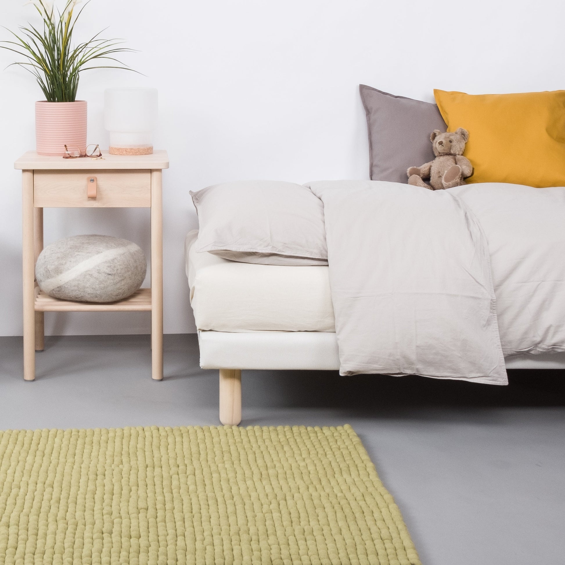 myfelt Pitt Filzkugelteppich Grün aus Schurwolle – Bild 7
