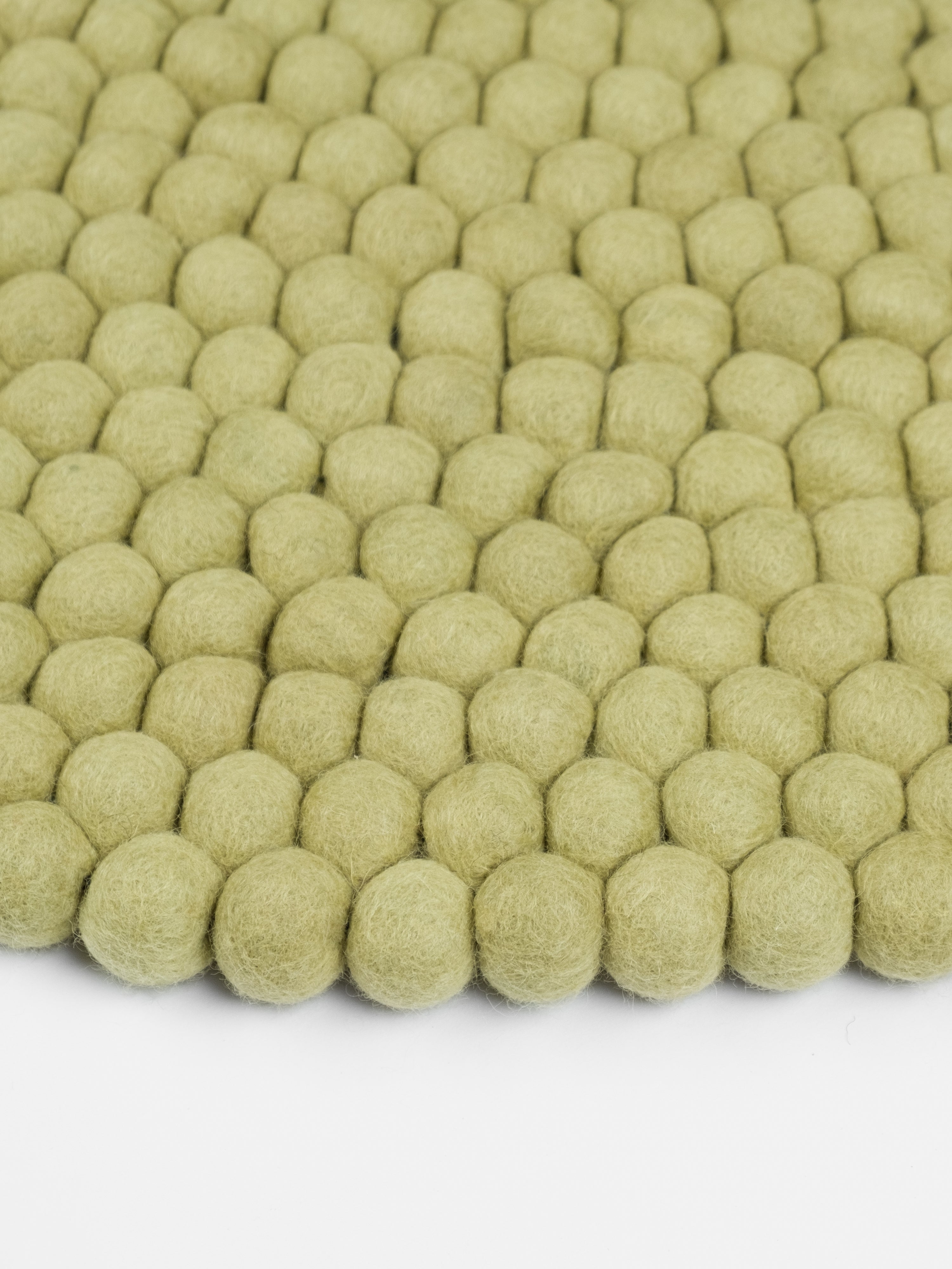 myfelt Pitt Rugs Grün aus Schurwolle – Bild 6