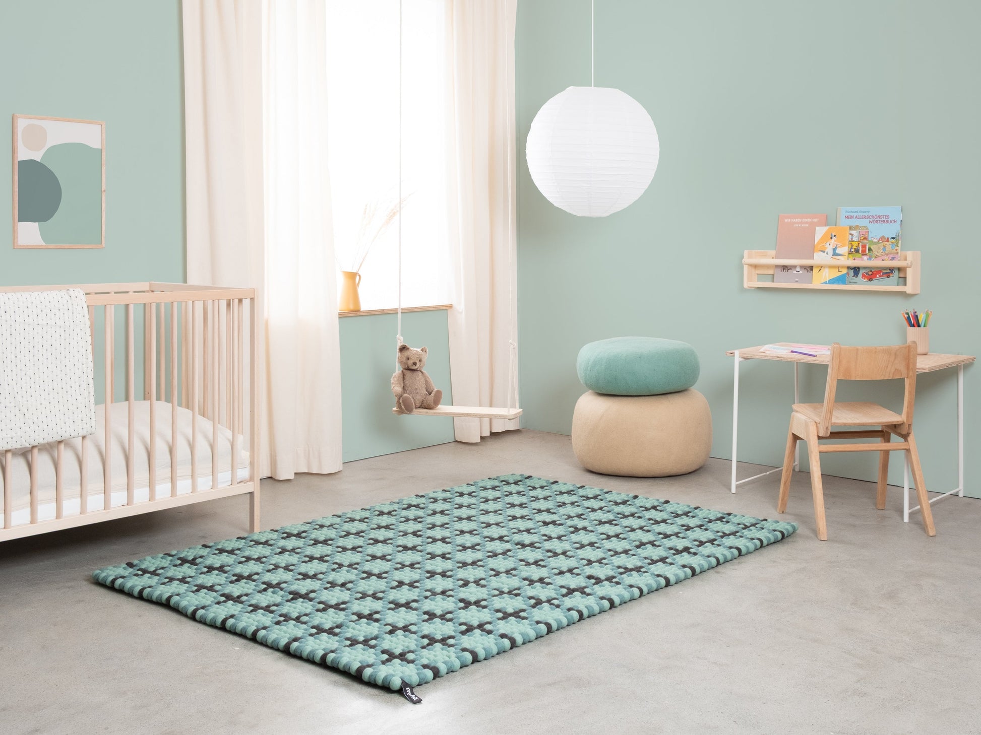 myfelt Sara Filzkugelteppich Grün, Schwarz aus Schurwolle – Bild 4