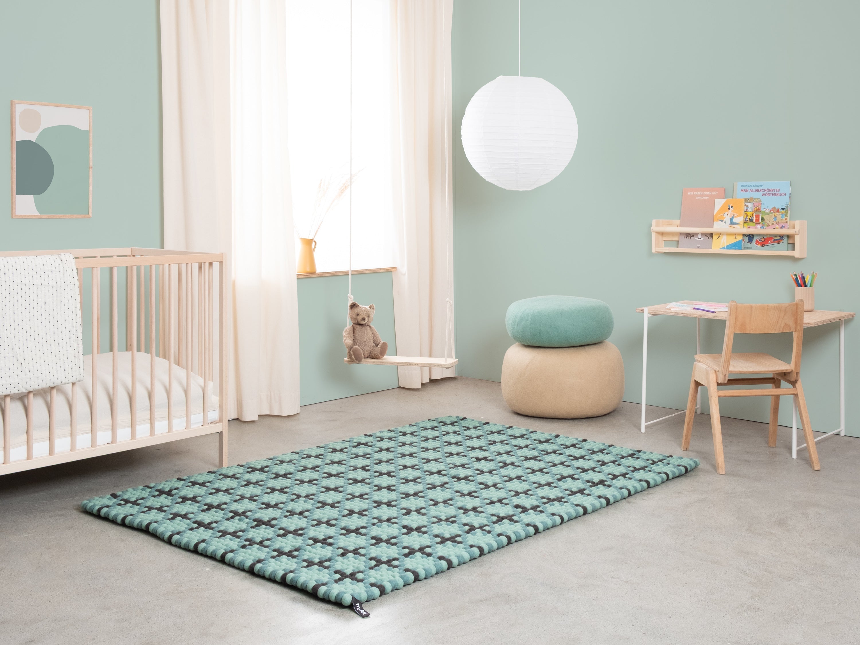 myfelt Sara Filzkugelteppich Grün, Schwarz aus Schurwolle – Bild 4