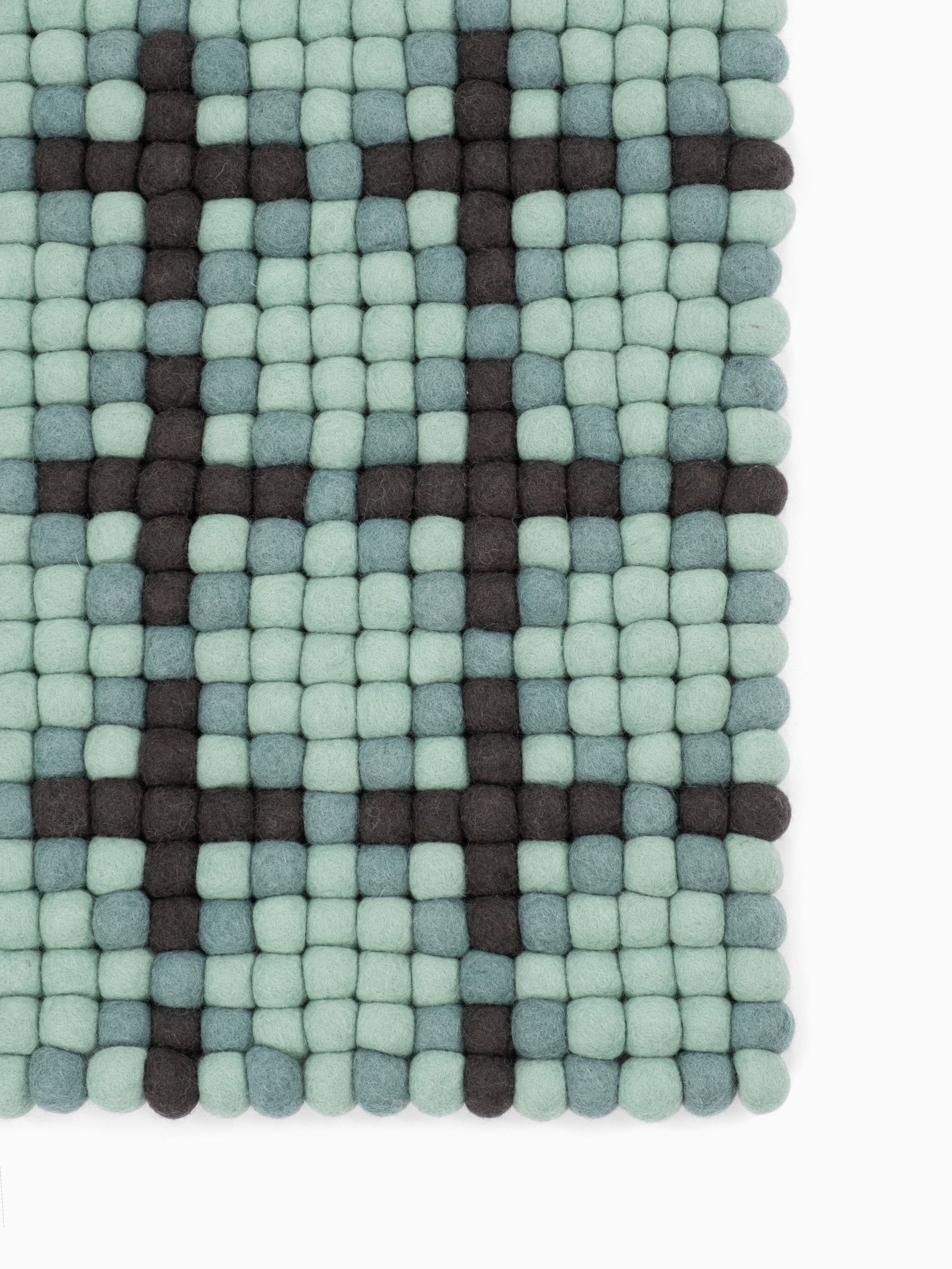 myfelt Sara Filzkugelteppich Grün, Schwarz aus Schurwolle – Bild 8