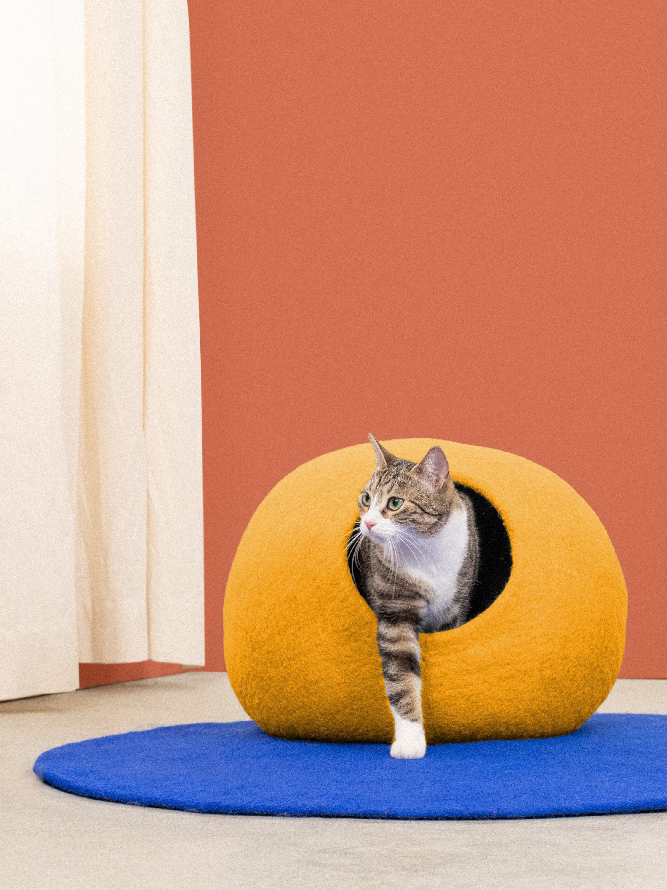 myfelt Risa Katzenhöhle Katzenbett aus Schurwolle – Bild 2