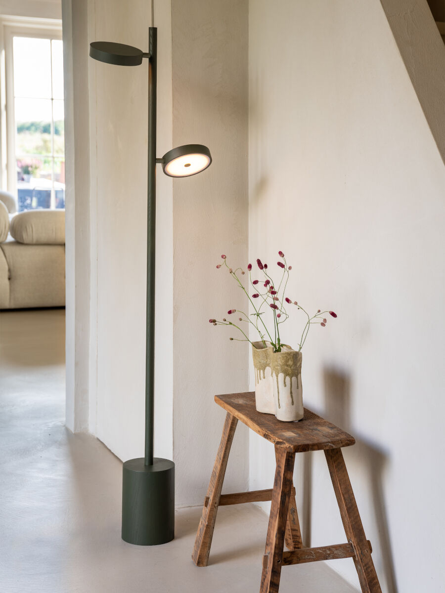 Stehlampe Okinawa Eschenholz LED 2 Schirme – GOOD&MOJO | Taiga