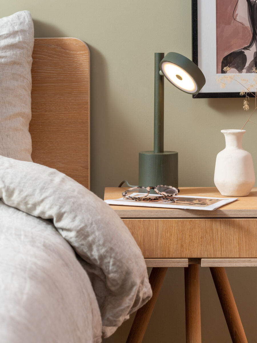 Tischlampe Okinawa Eschenholz LED – GOOD&MOJO | Taiga