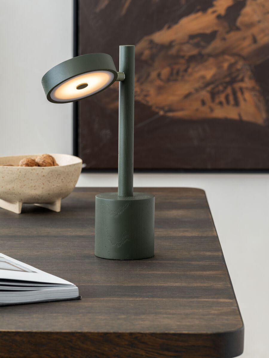 Tischlampe Okinawa Eschenholz LED – GOOD&MOJO | Taiga