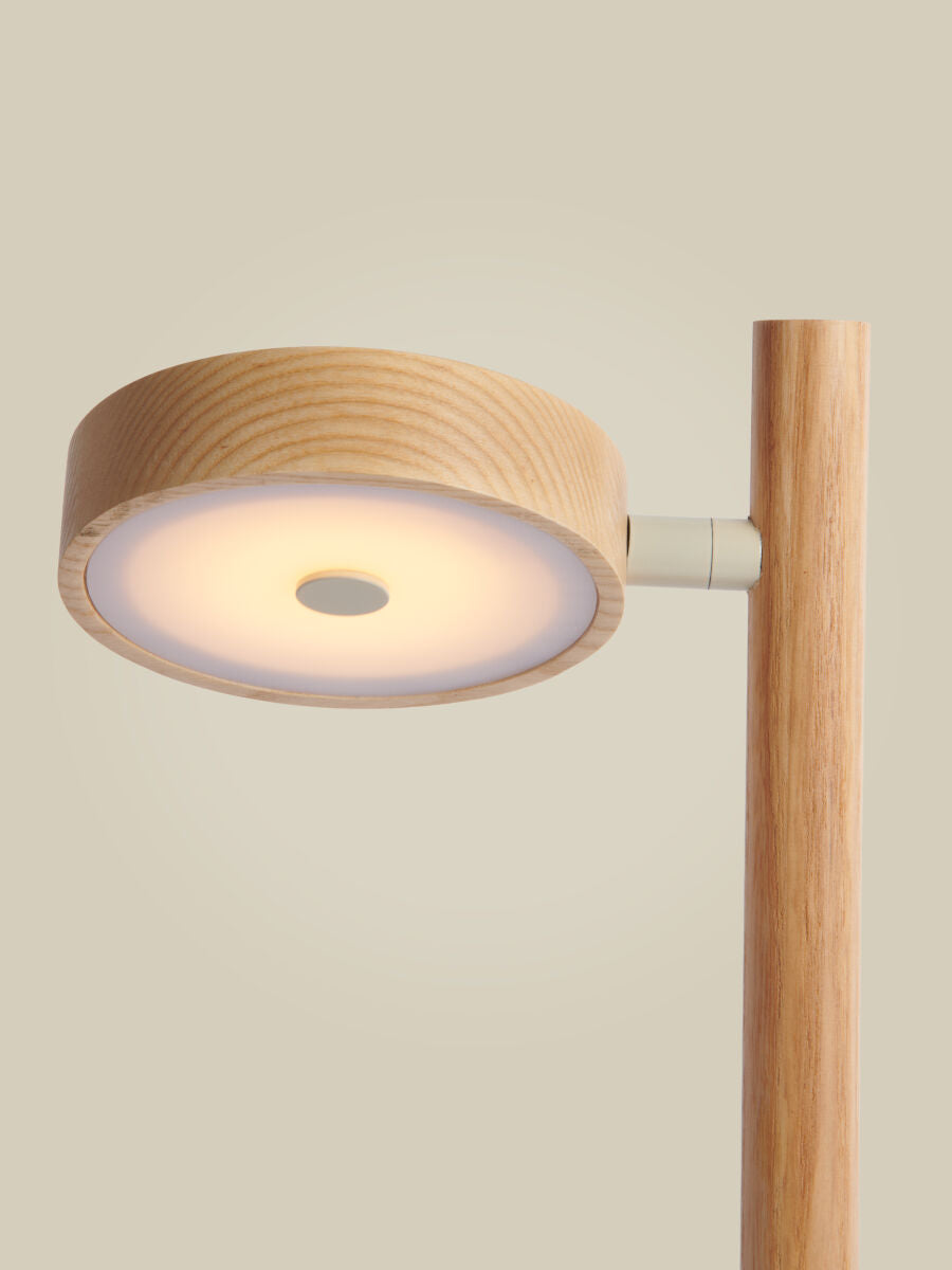 Tischlampe Okinawa Eschenholz LED – GOOD&MOJO | Taiga
