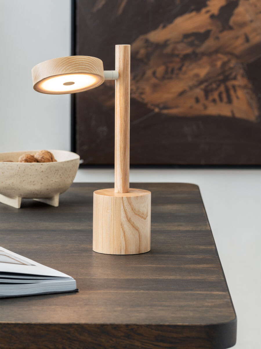 Tischlampe Okinawa Eschenholz LED – GOOD&MOJO | Taiga