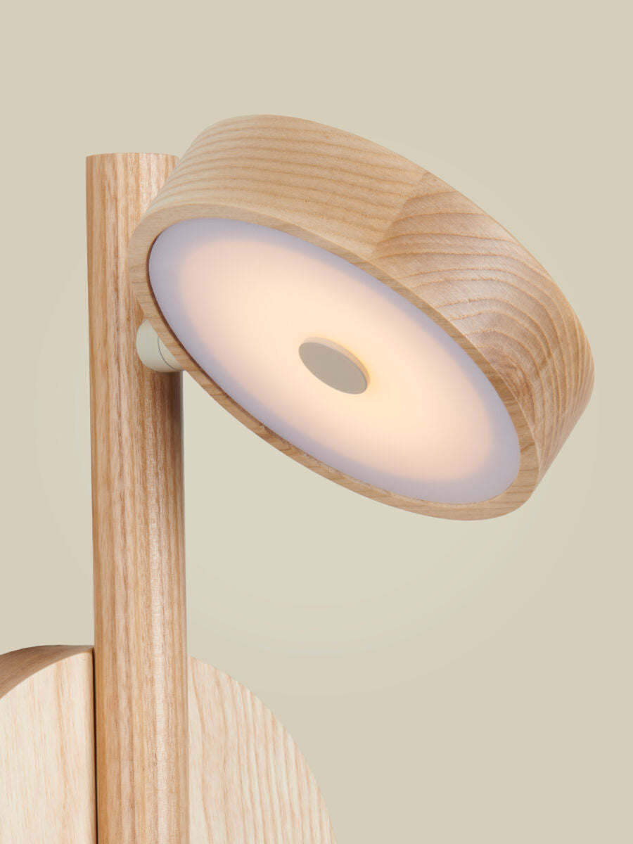 Wandlampe Okinawa Eschenholz LED – GOOD&MOJO | Taiga
