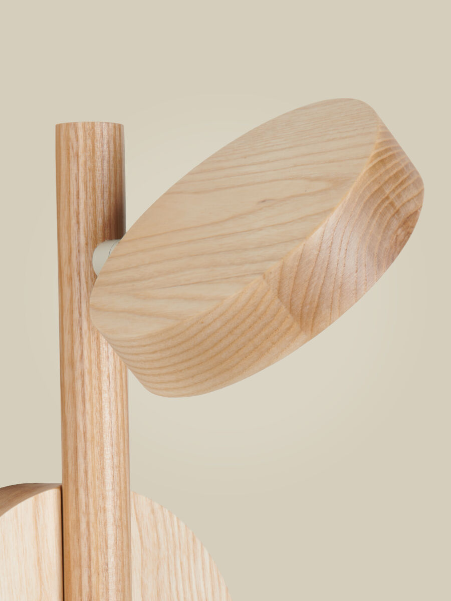 Wandlampe Okinawa Eschenholz LED – GOOD&MOJO | Taiga