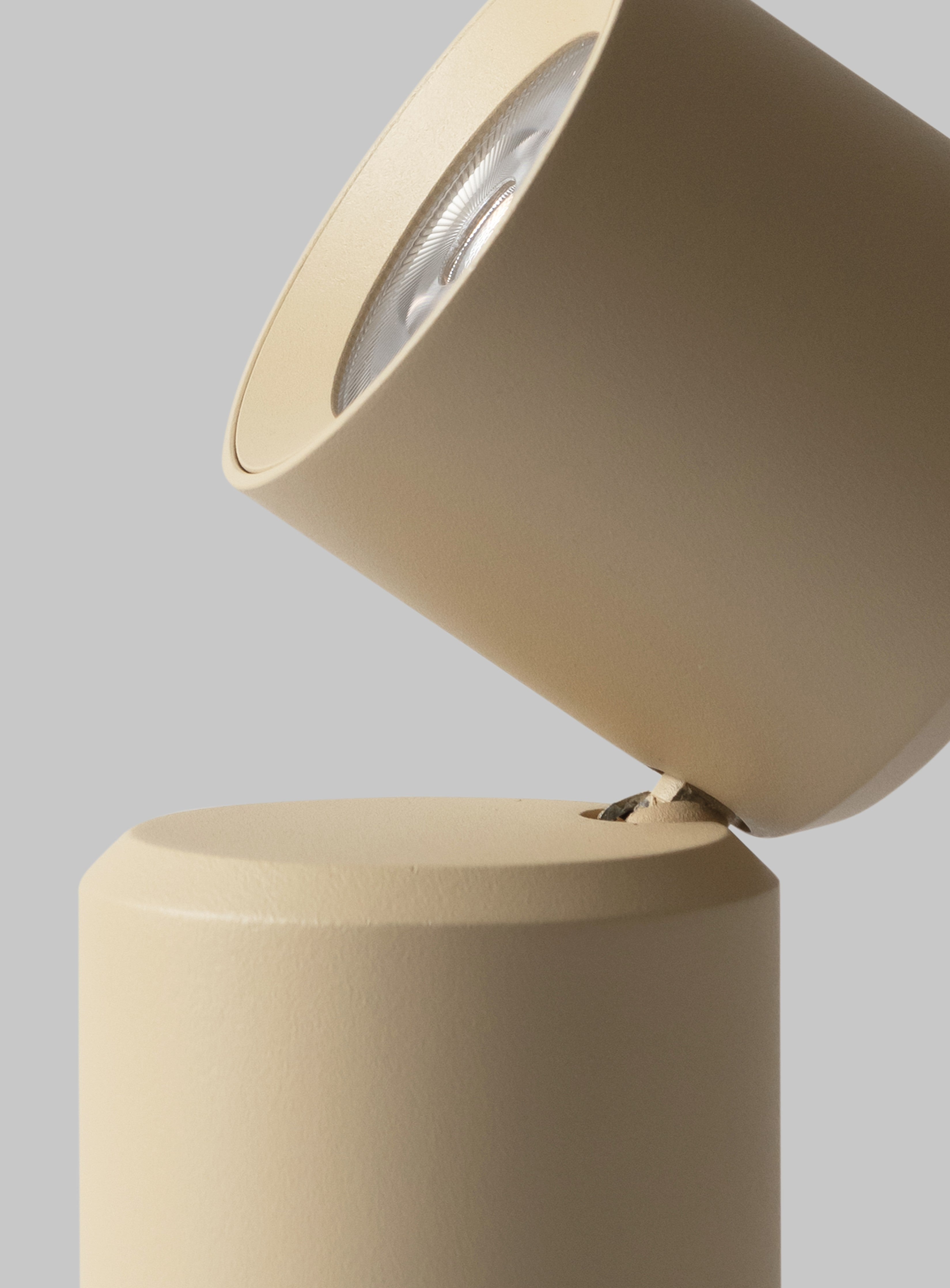 Akku-Lampe Milan Tisch und Wand – It's about Romi | Taiga