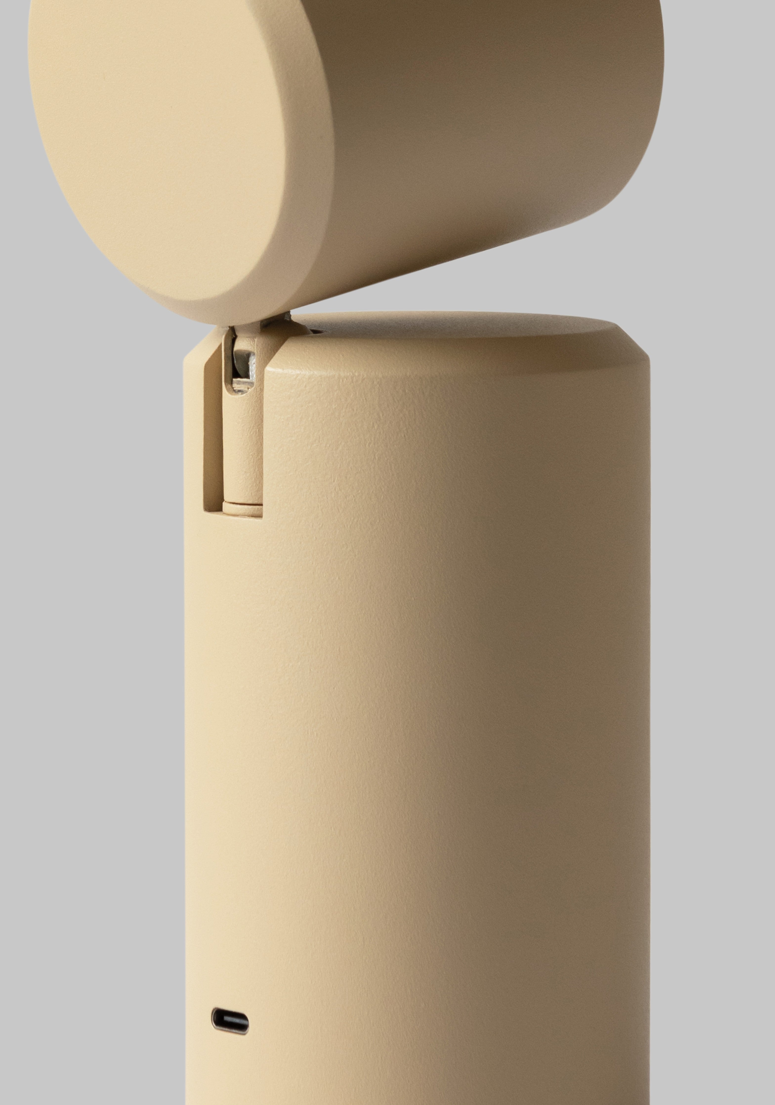 Akku-Lampe Milan Tisch und Wand – It's about Romi | Taiga
