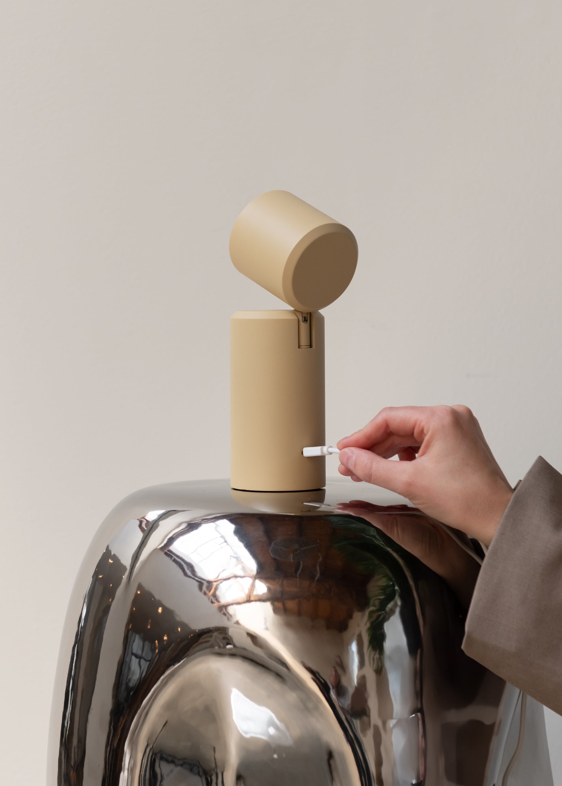Akku-Lampe Milan Tisch und Wand – It's about Romi | Taiga