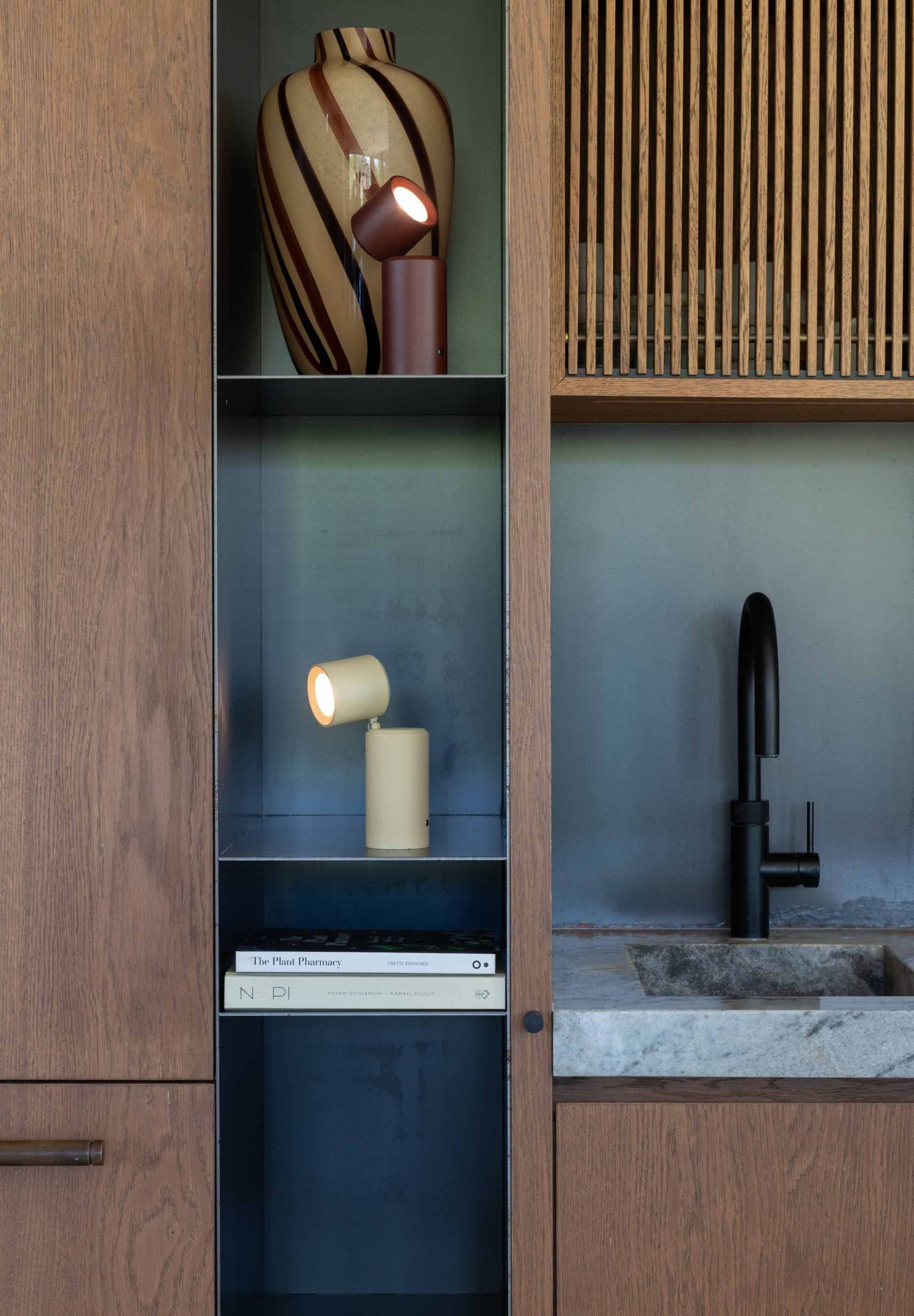 Akku-Lampe Milan Tisch und Wand – It's about Romi | Taiga