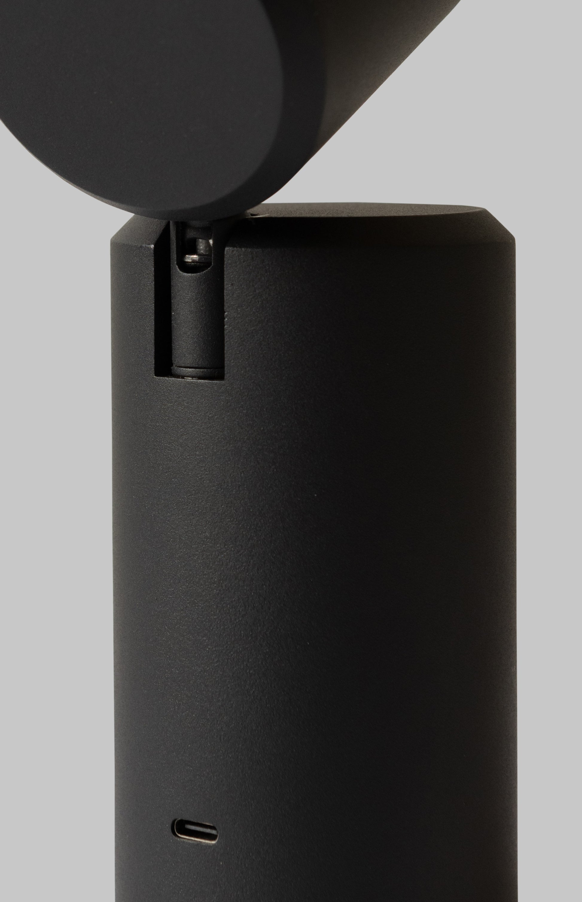 Akku-Lampe Milan Tisch und Wand – It's about Romi | Taiga
