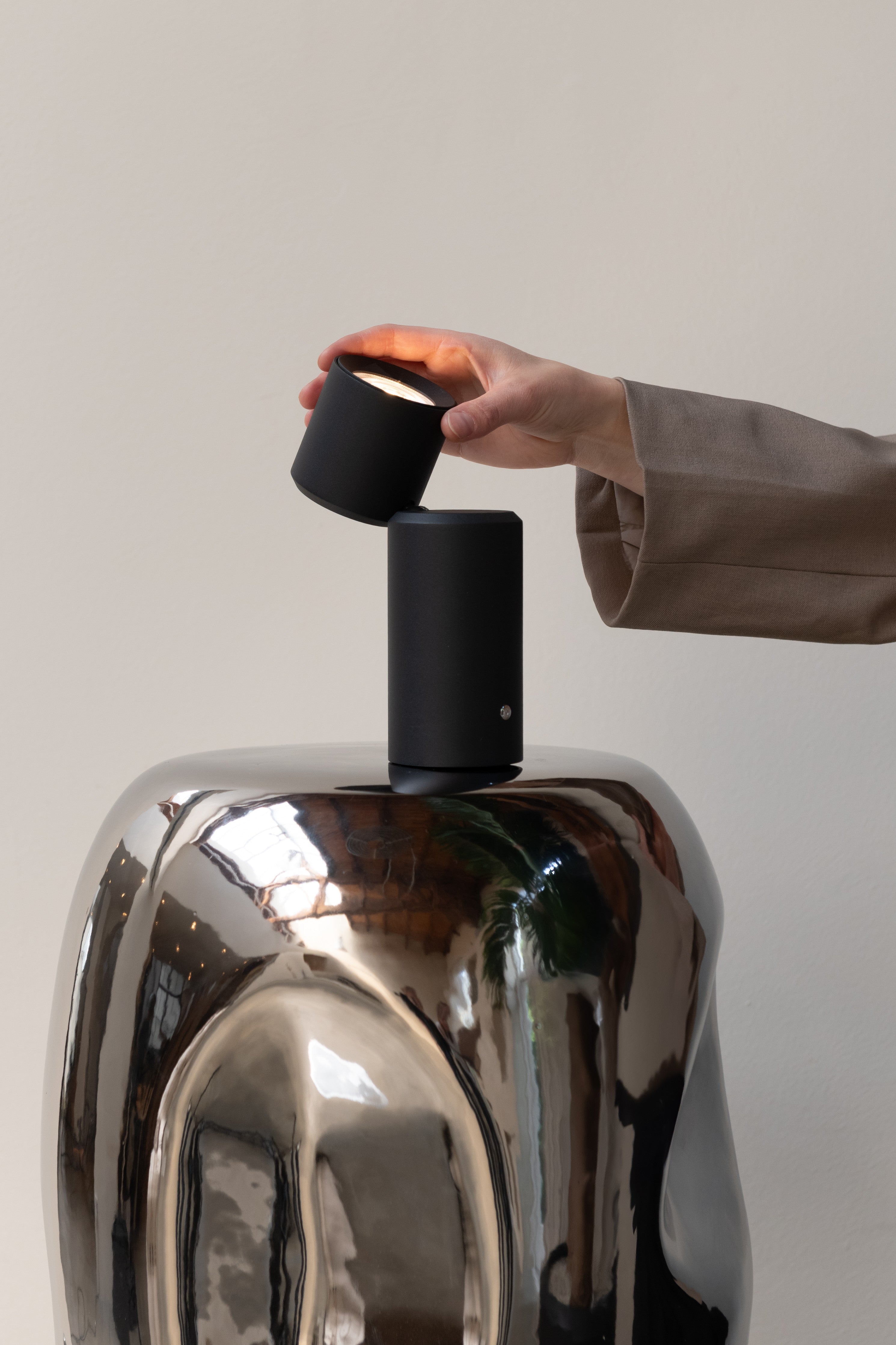 Akku-Lampe Milan Tisch und Wand – It's about Romi | Taiga