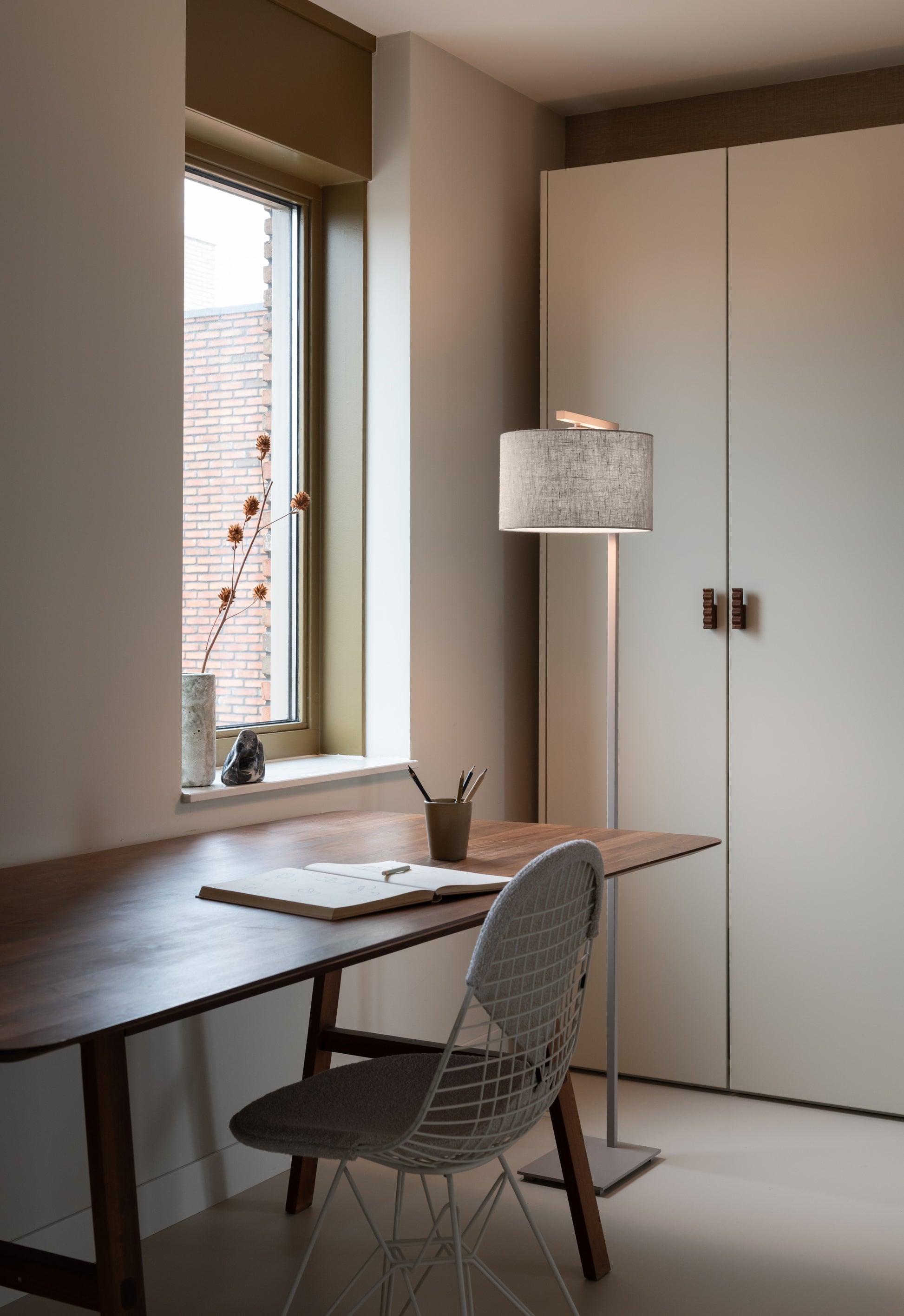 Stehlampe Boston Schirm 32x20 – It's about Romi | Taiga