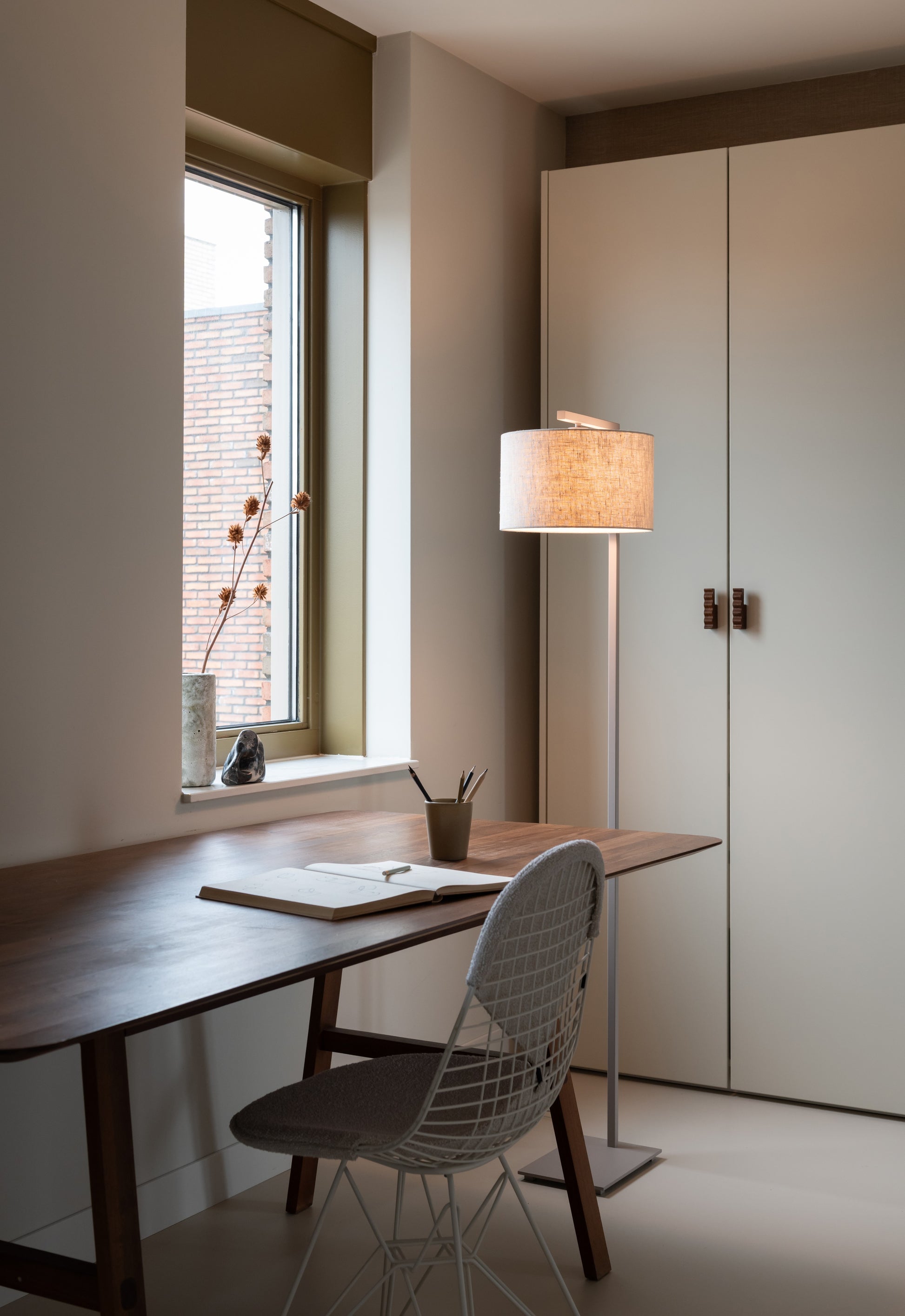 Stehlampe Boston Schirm 32x20 – It's about Romi | Taiga