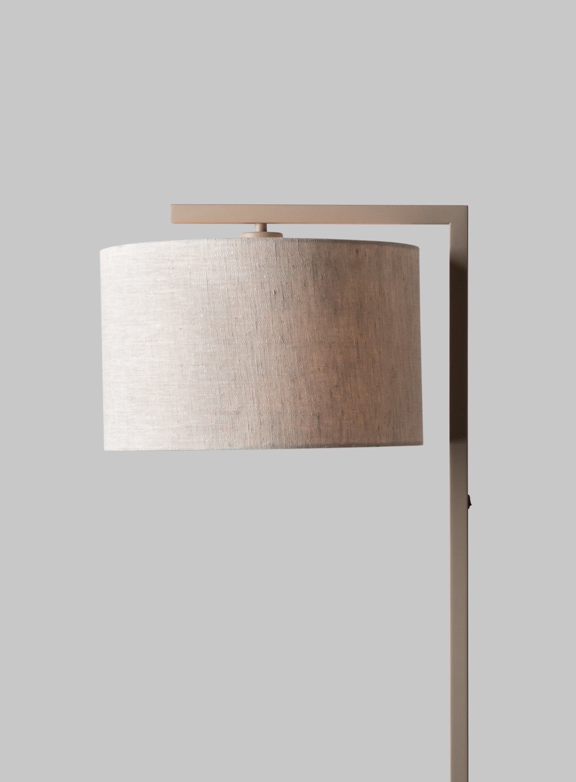Stehlampe Boston Schirm 32x20 – It's about Romi | Taiga