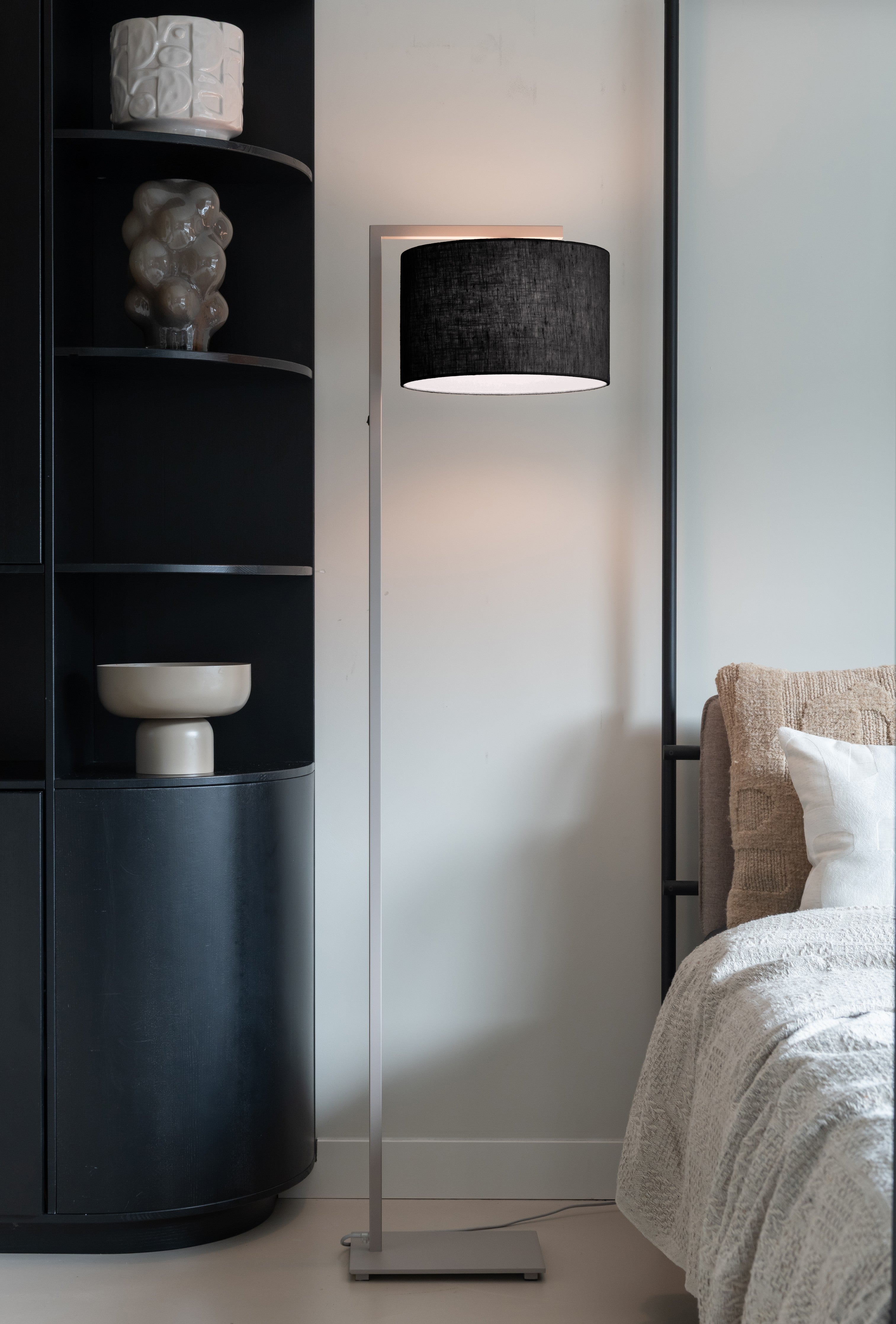 Stehlampe Boston Schirm 32x20 – It's about Romi | Taiga