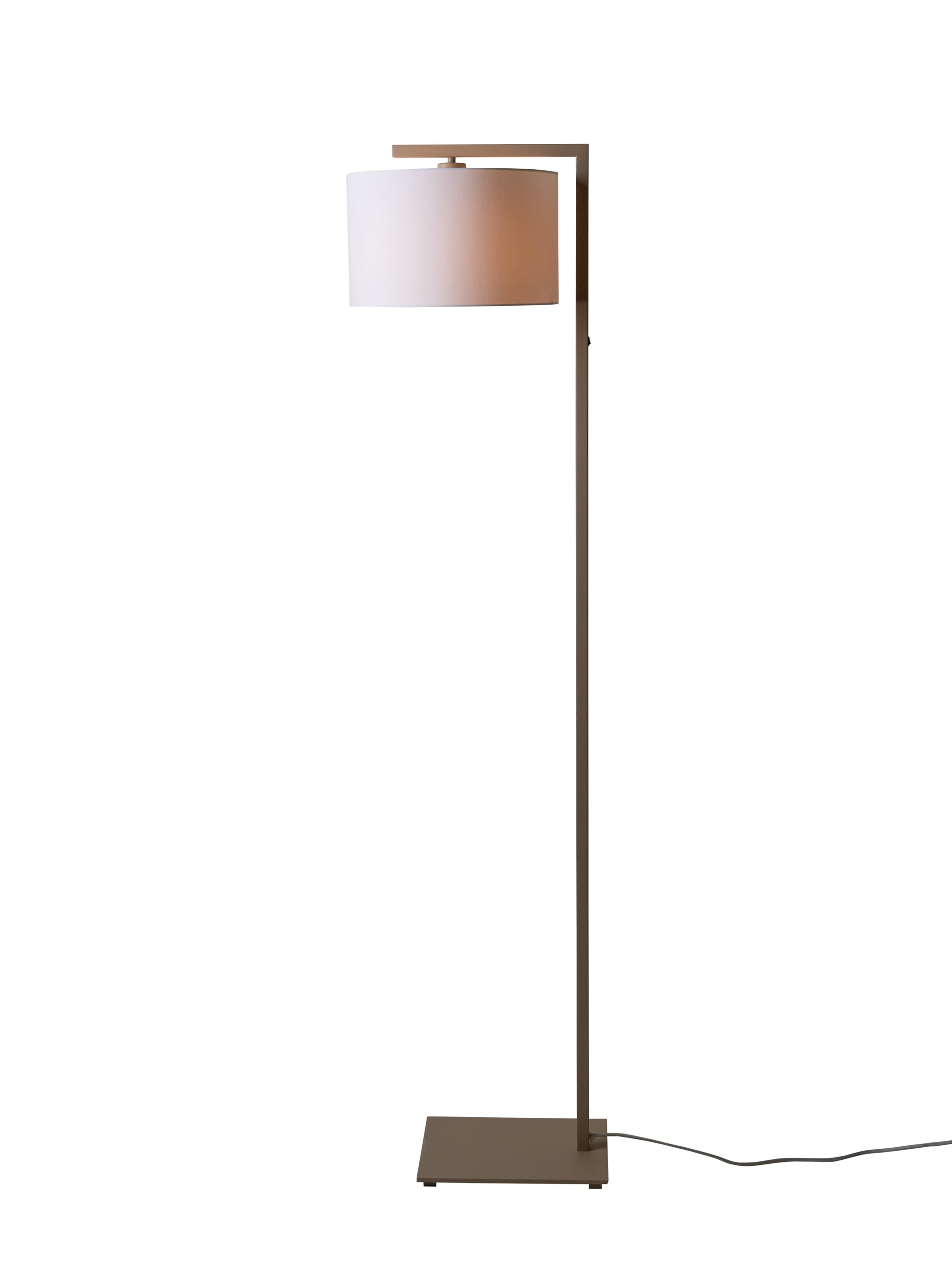 Stehlampe Boston Schirm 32x20 – It's about Romi | Taiga