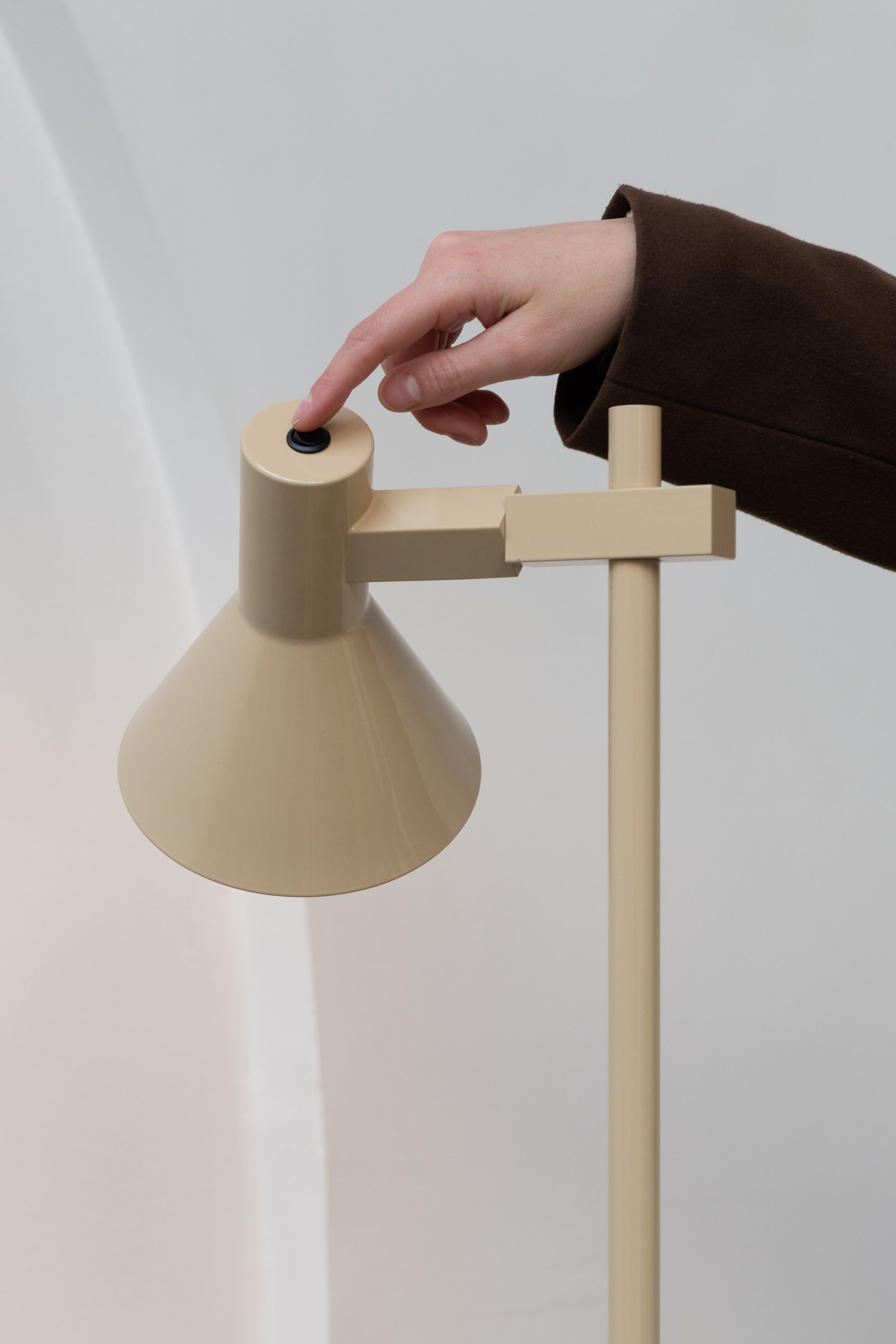 Stehlampe Stavanger – It's about Romi | Taiga