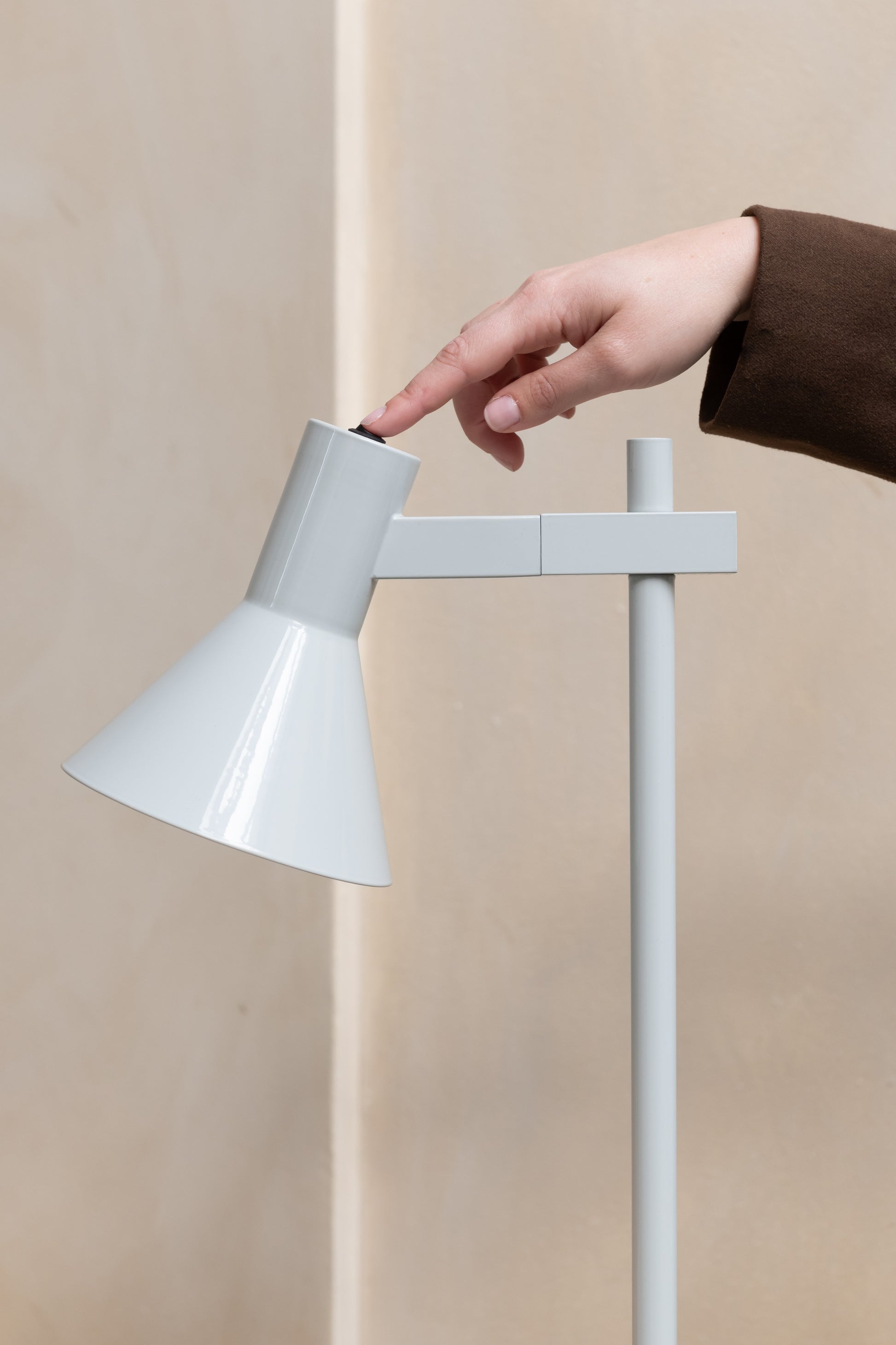 Stehlampe Stavanger – It's about Romi | Taiga