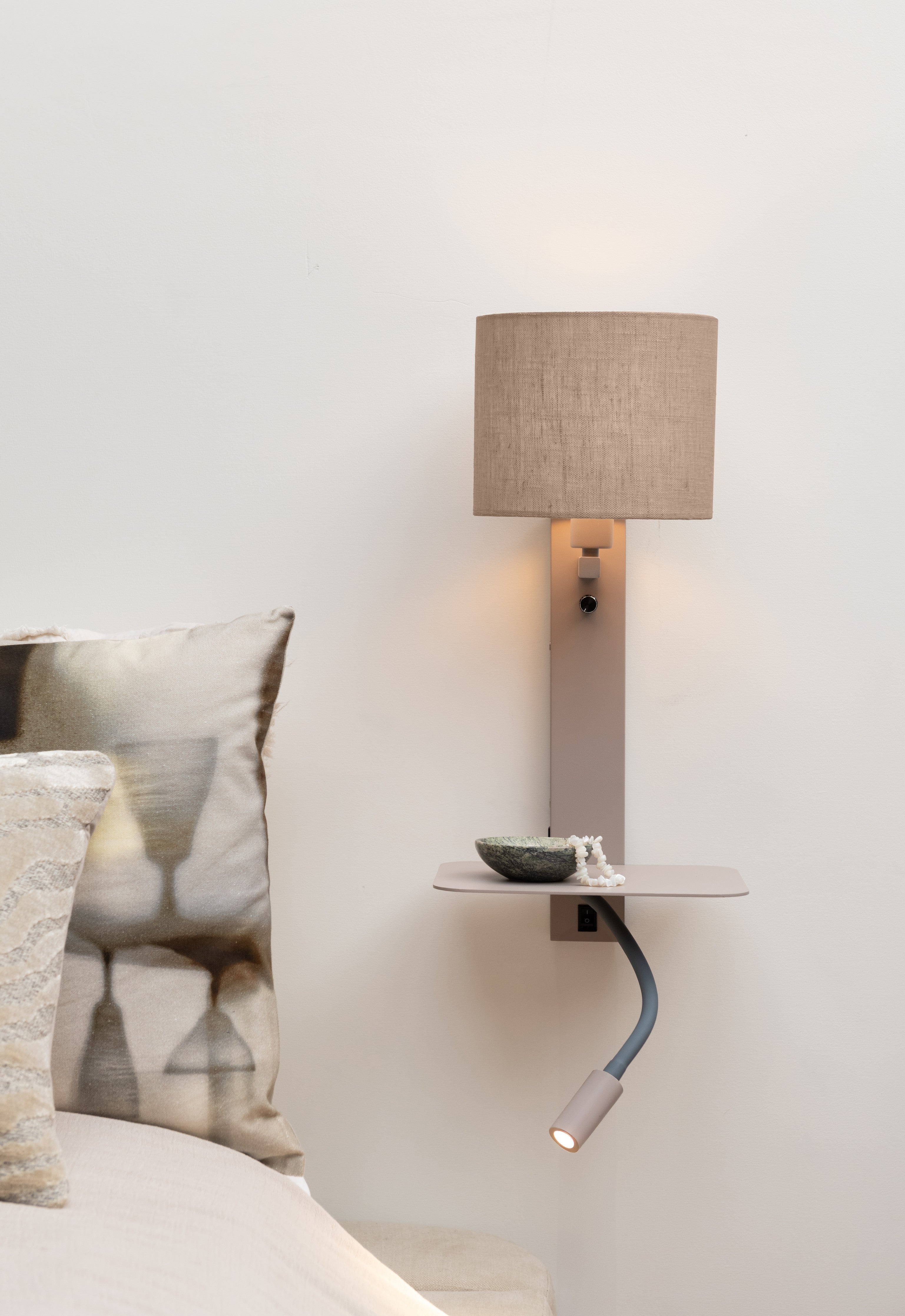 Wandlampe Florence mit Leselampe – It's about Romi | Taiga