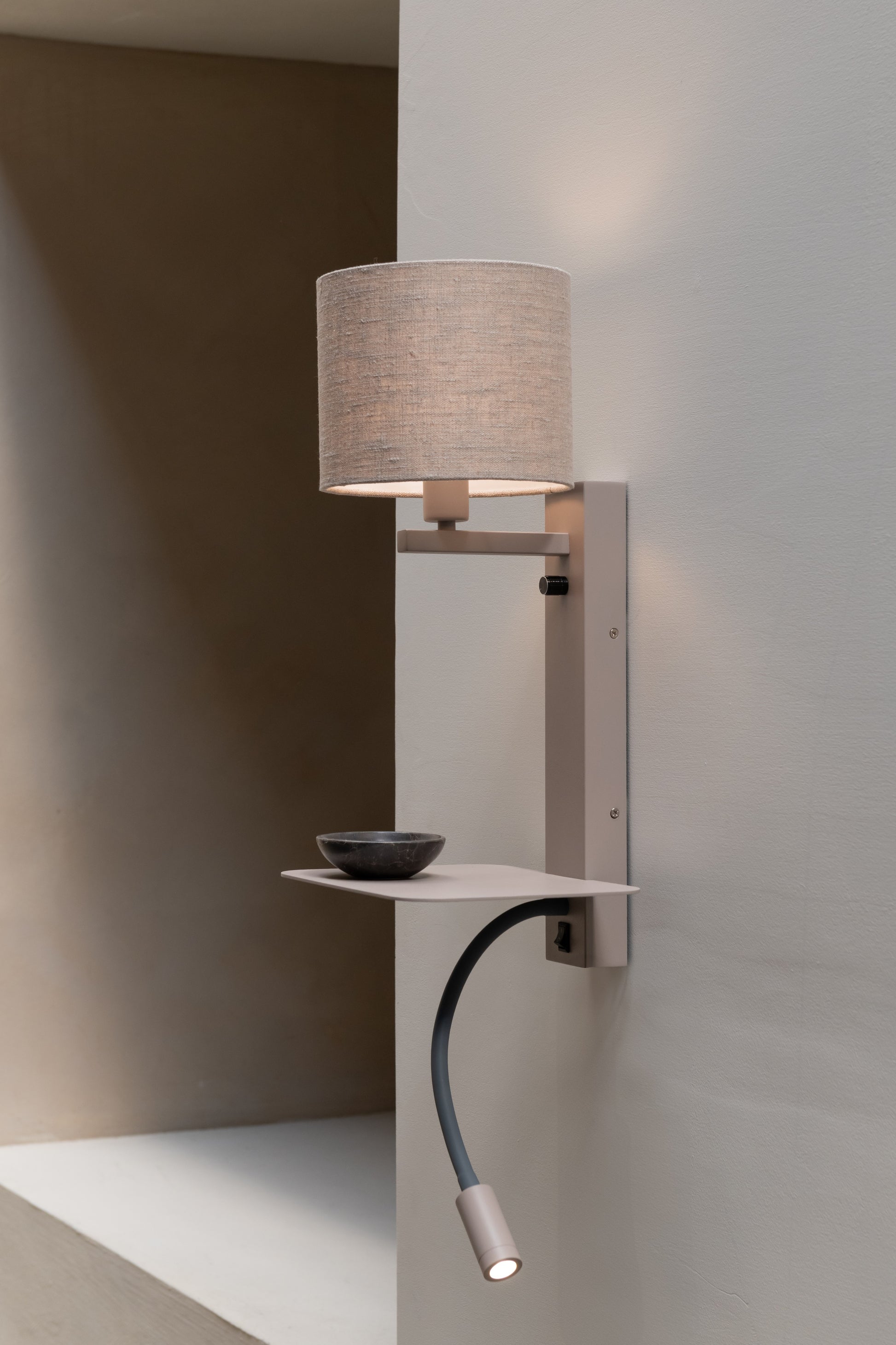 Wandlampe Florence mit Leselampe – It's about Romi | Taiga
