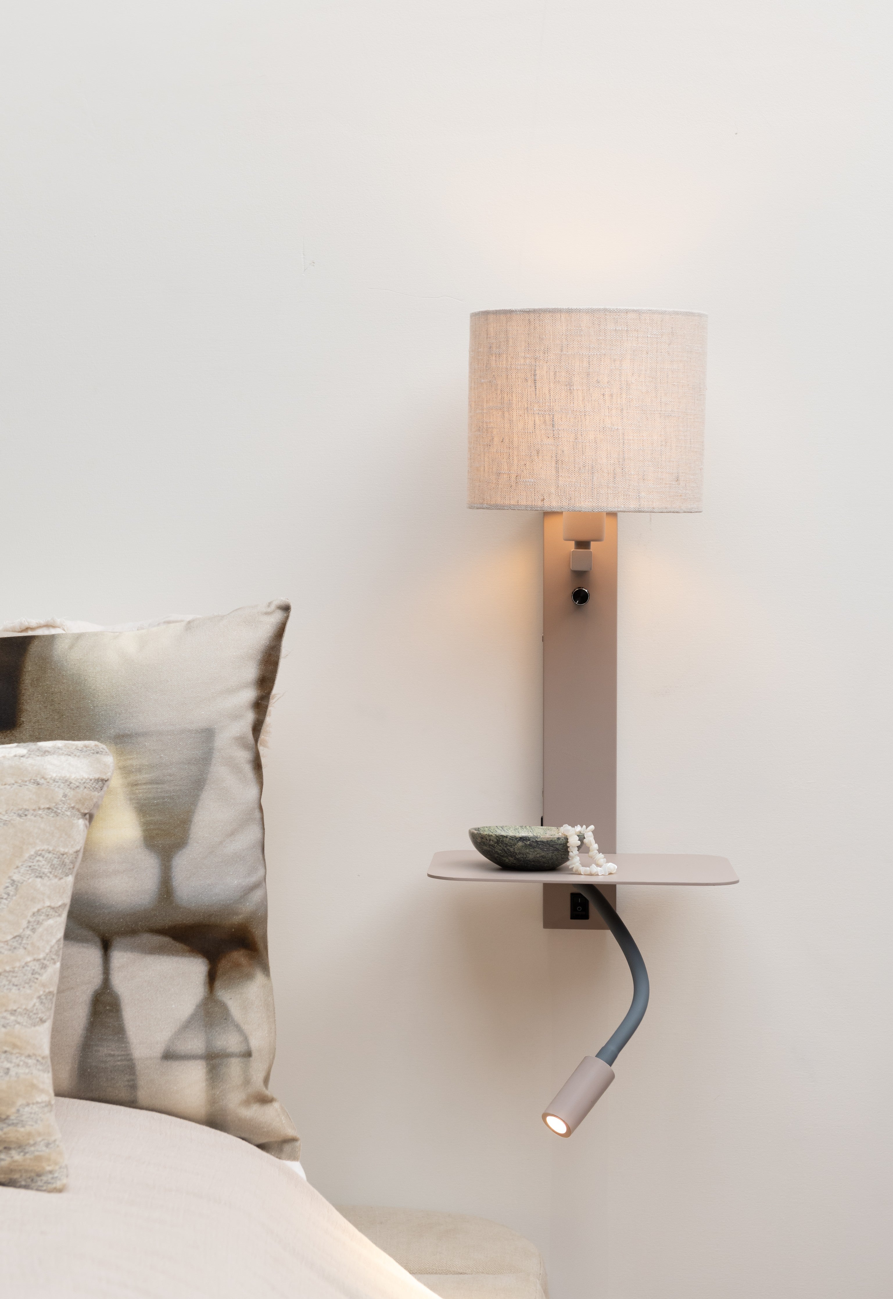 Wandlampe Florence mit Leselampe – It's about Romi | Taiga