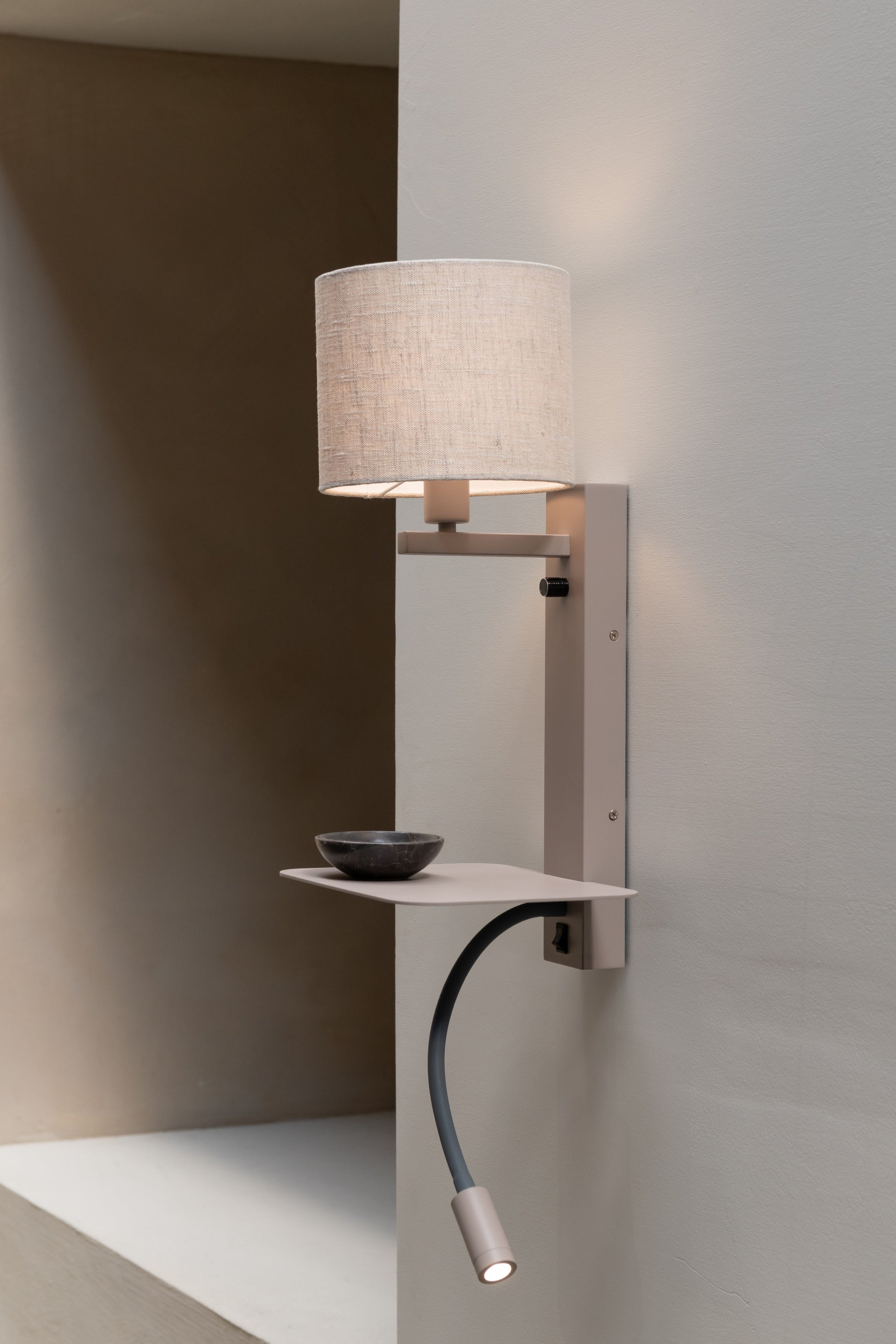 Wandlampe Florence mit Leselampe – It's about Romi | Taiga