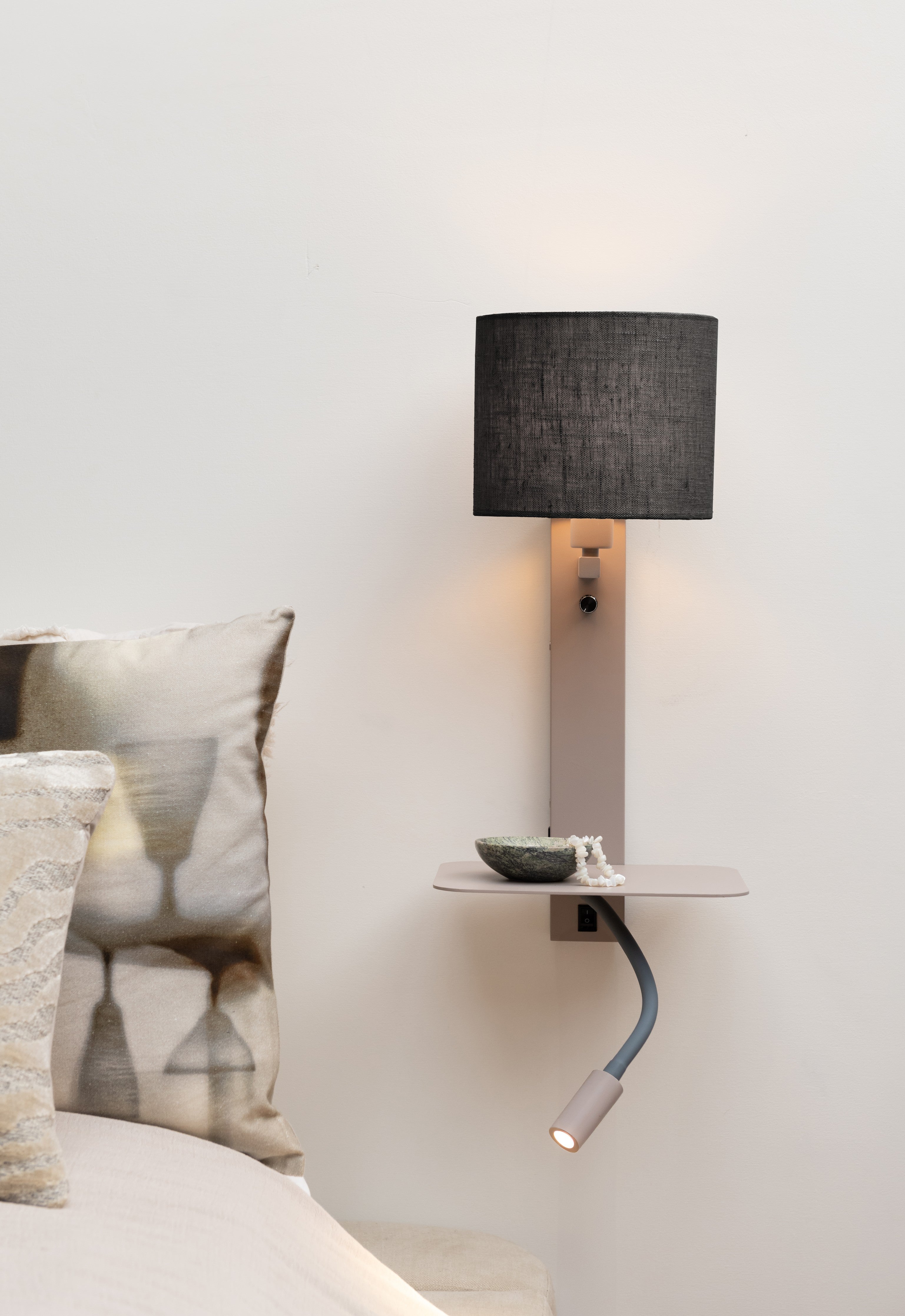 Wandlampe Florence mit Leselampe – It's about Romi | Taiga