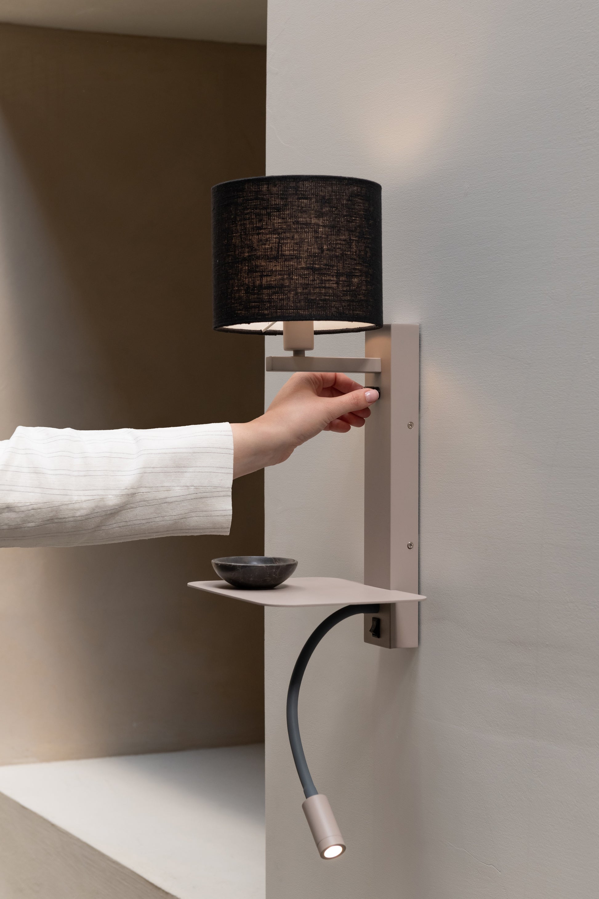 Wandlampe Florence mit Leselampe – It's about Romi | Taiga