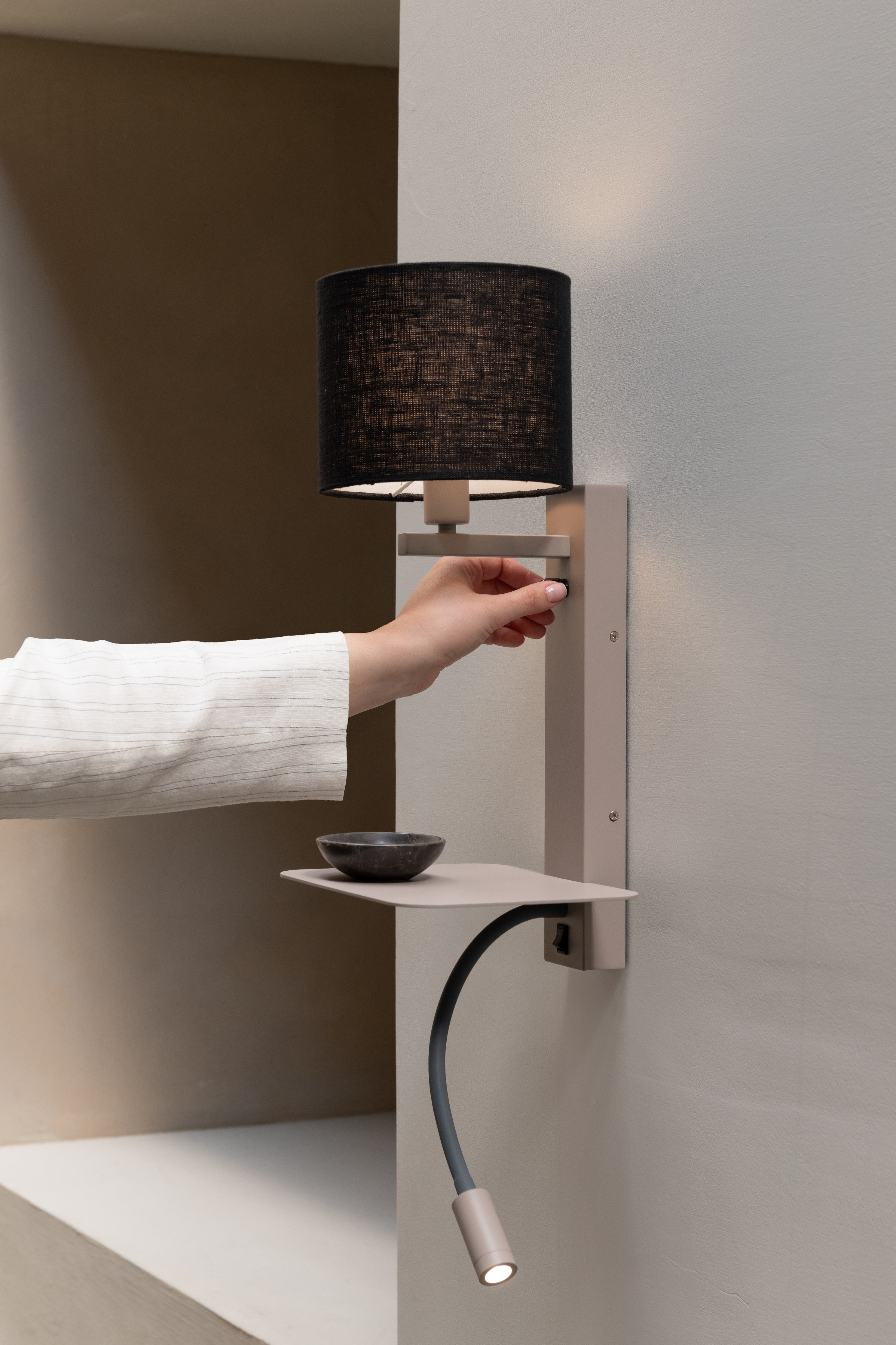 Wandlampe Florence mit Leselampe – It's about Romi | Taiga