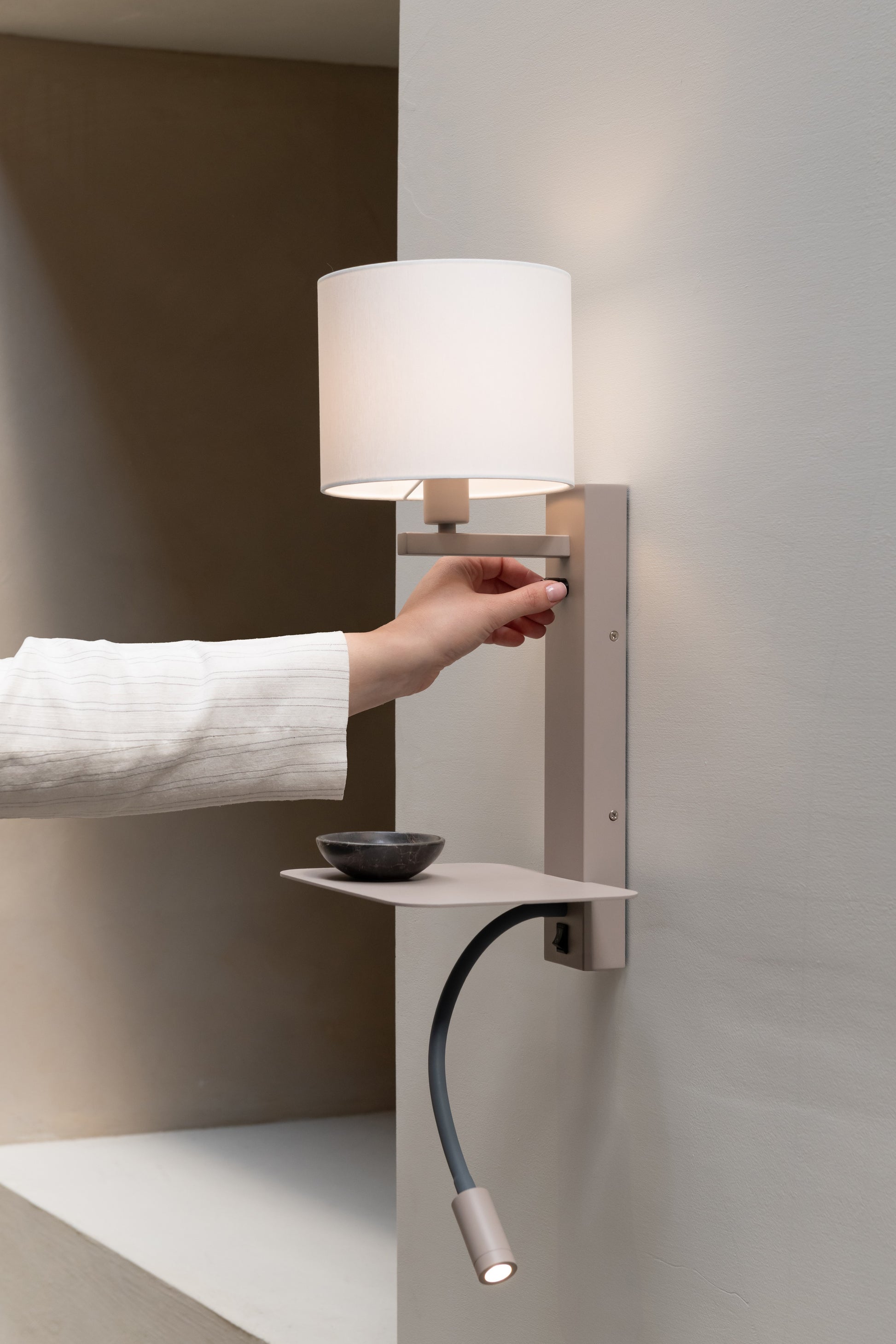 Wandlampe Florence mit Leselampe – It's about Romi | Taiga