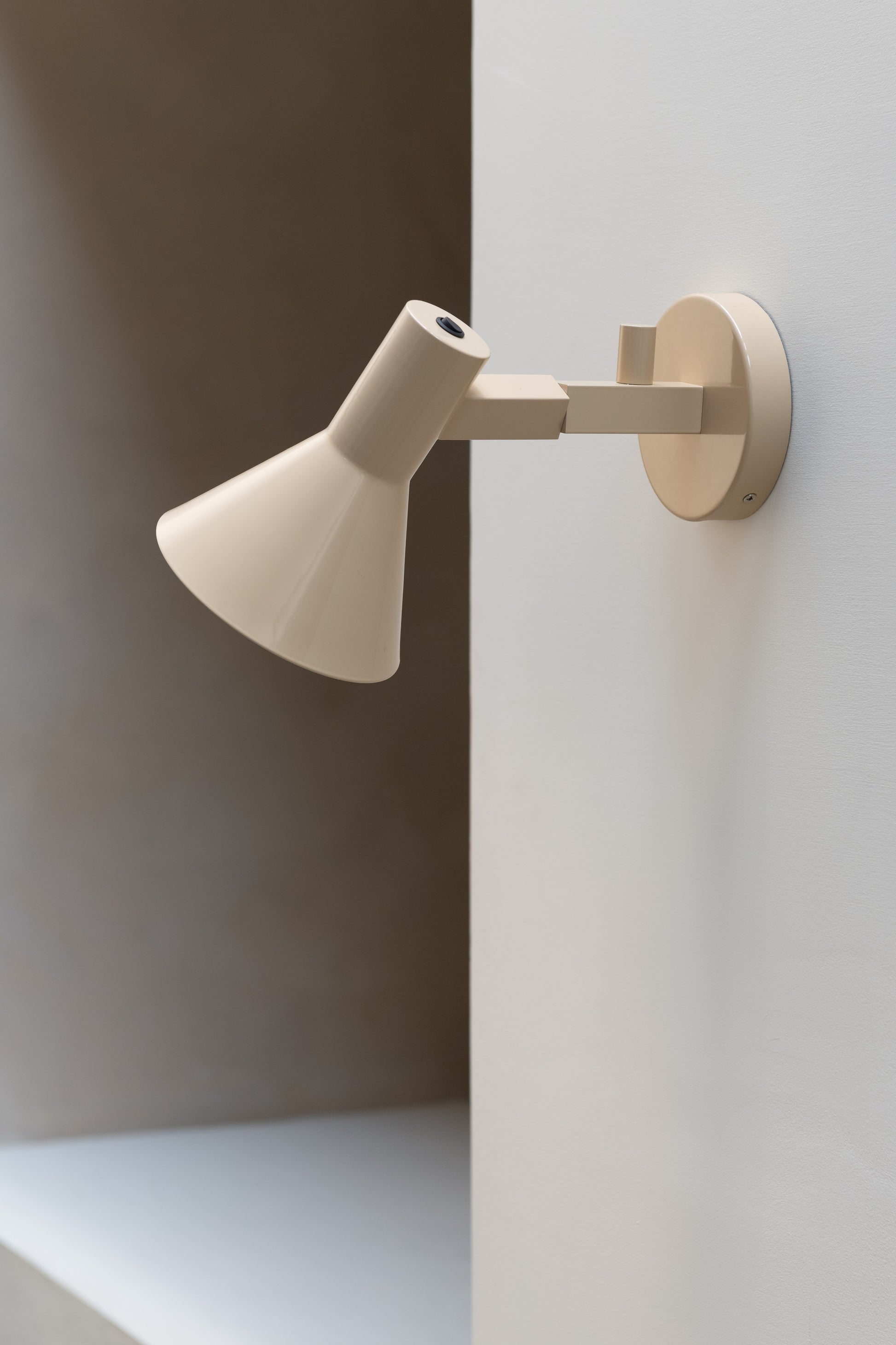 Wandlampe Stavanger – It's about Romi | Taiga