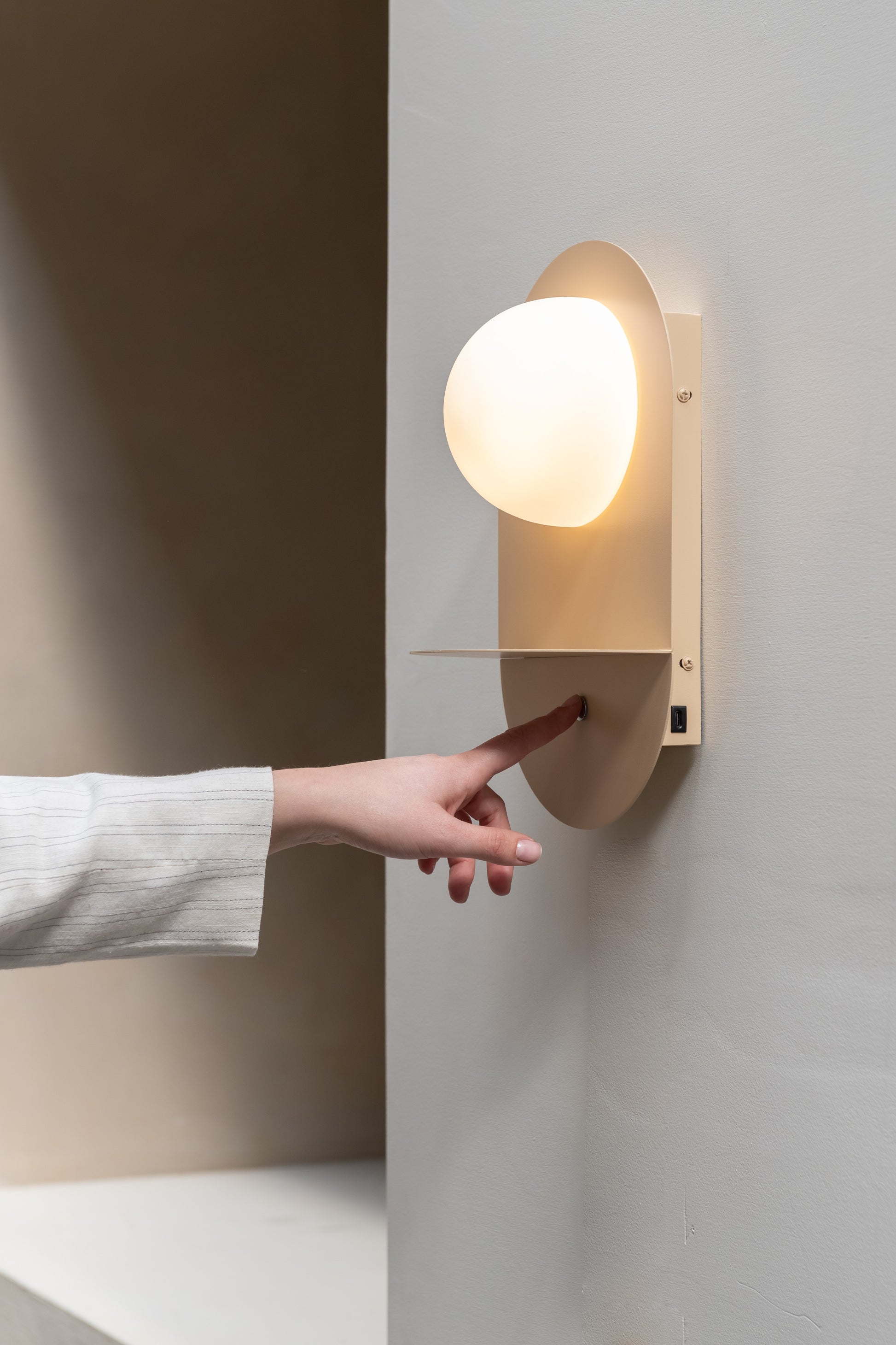 Wandlampe Tokyo Glas – It's about Romi | Taiga