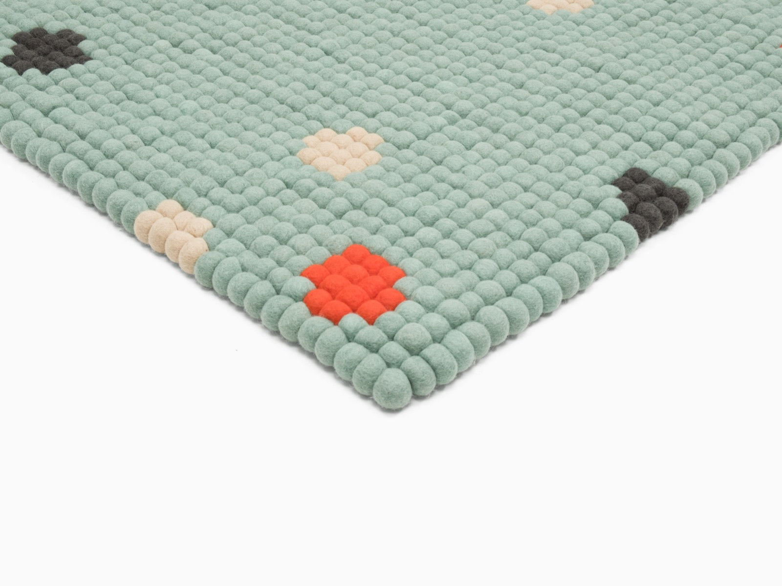 myfelt Terra Ocean Filzkugelteppich Blau, Braun aus Schurwolle – Bild 4