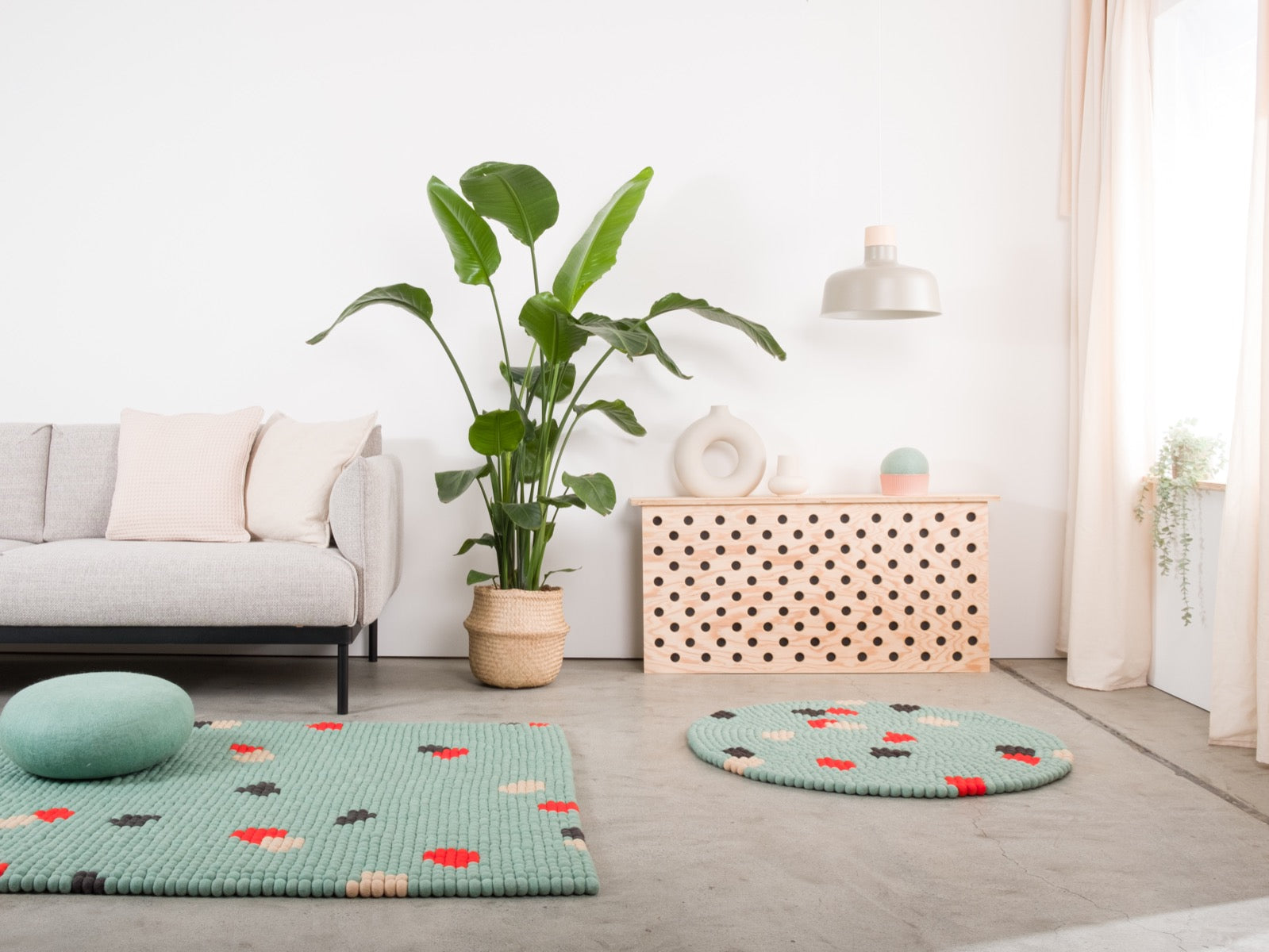 myfelt Terra Ocean Filzkugelteppich Blau, Braun aus Schurwolle – Bild 8