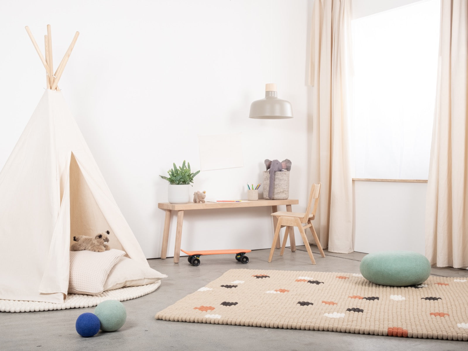 myfelt Terra Sand Filzkugelteppich Beige, Braun aus Schurwolle – Bild 6