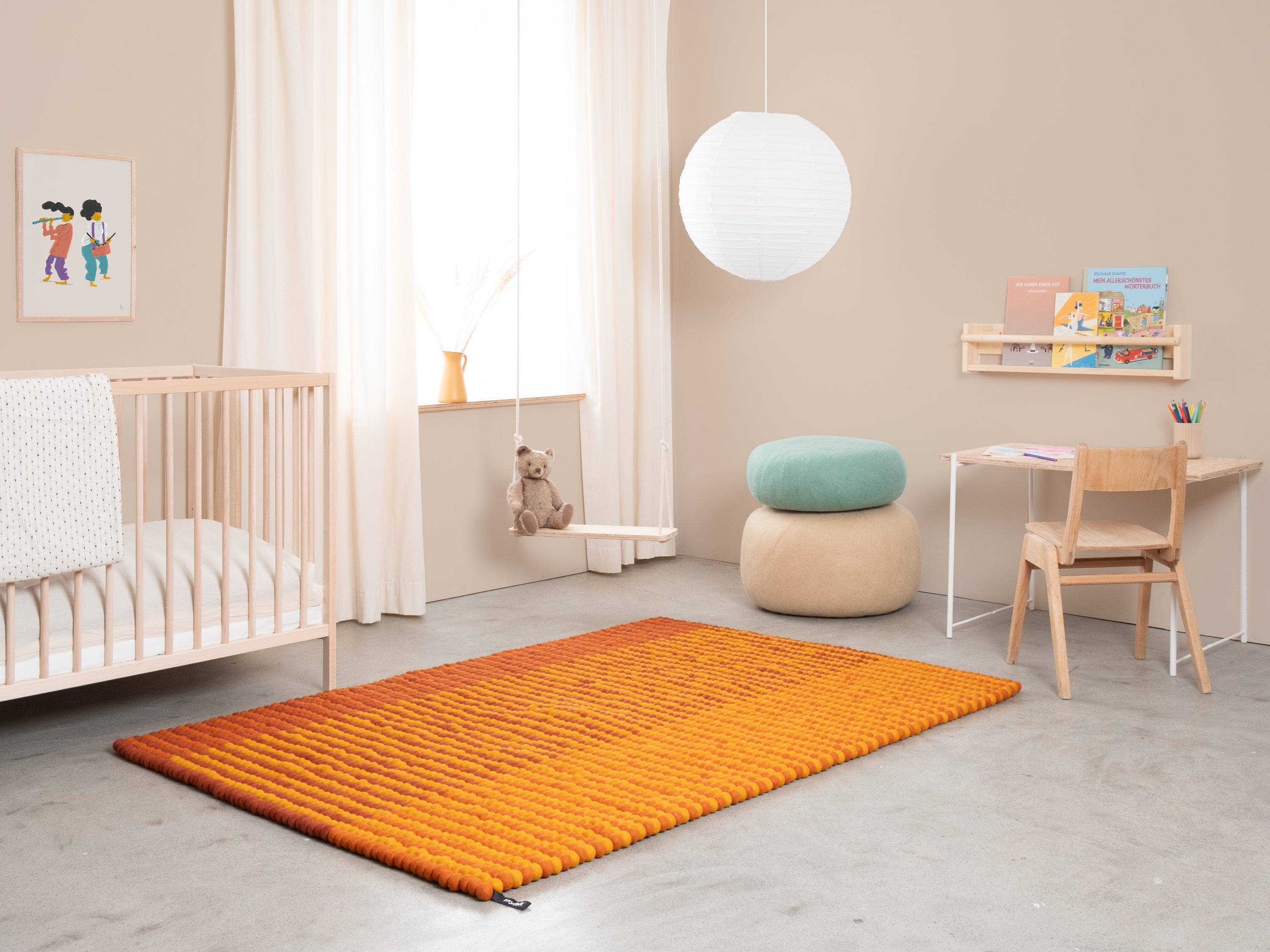 myfelt Dawn Filzkugelteppich Orange aus Schurwolle – Bild 4