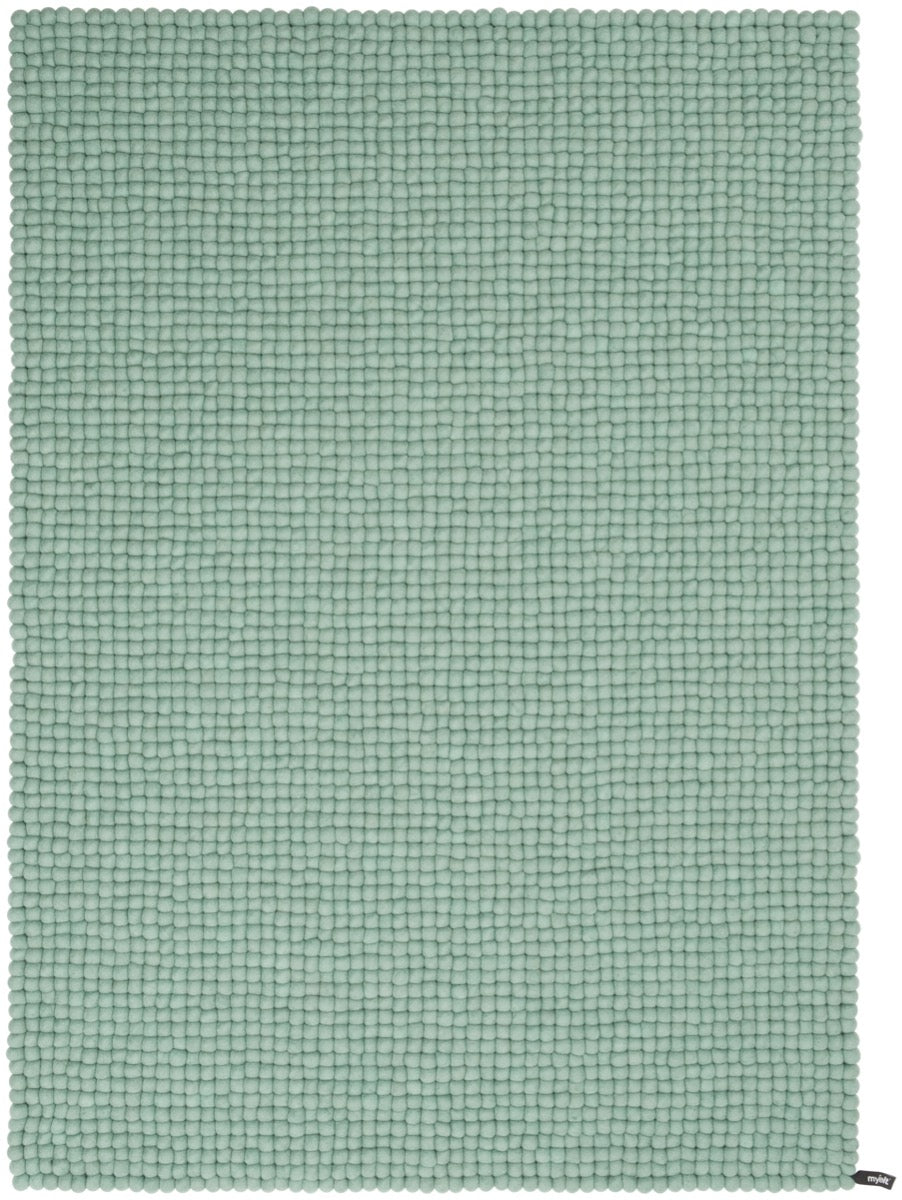 myfelt Fine Filzkugelteppich Blau aus Schurwolle